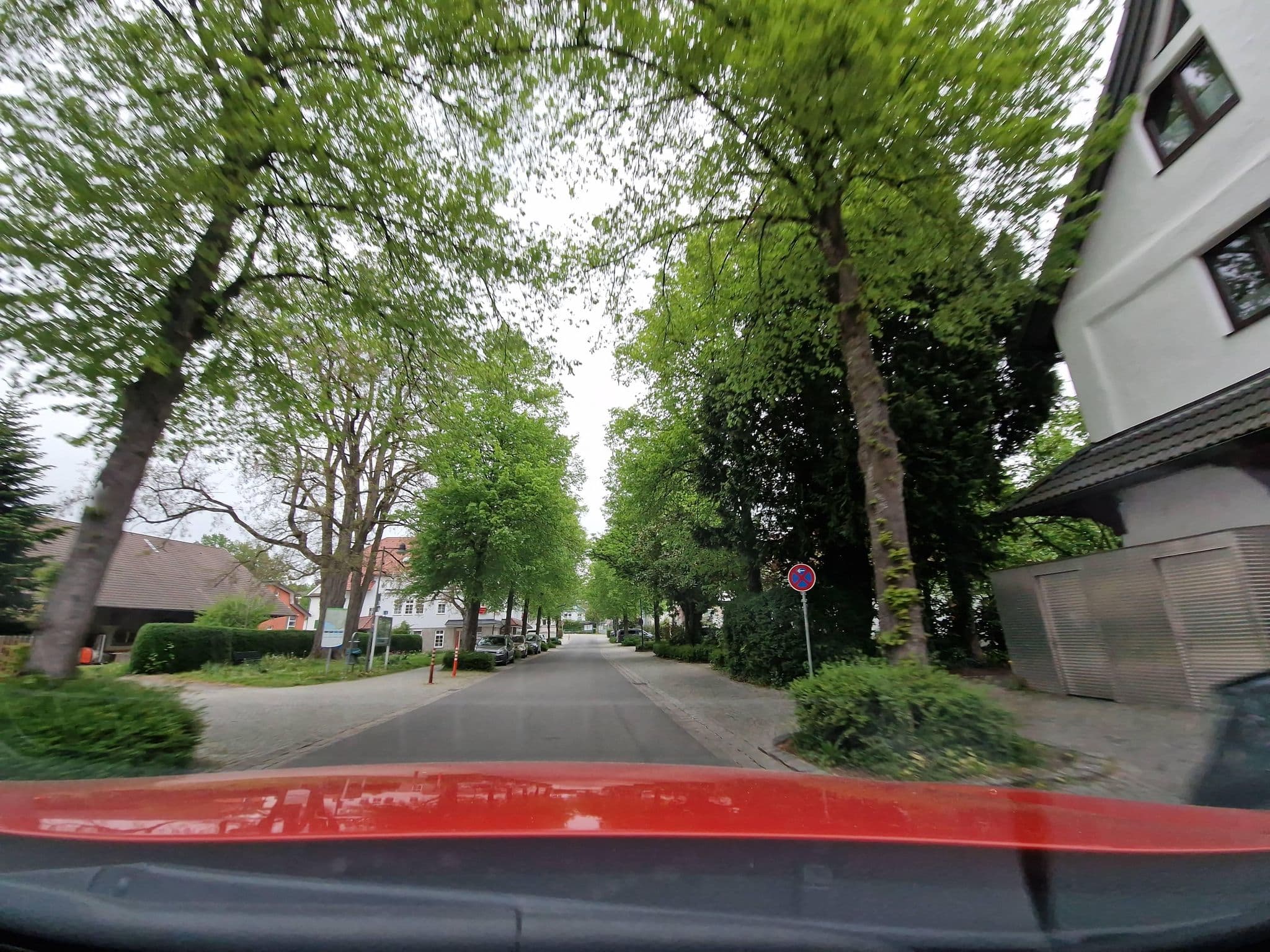Street view near Hotel Pfälzer Hof, Wasserburg — © mcliquid (CC BY-SA · Mapillary)