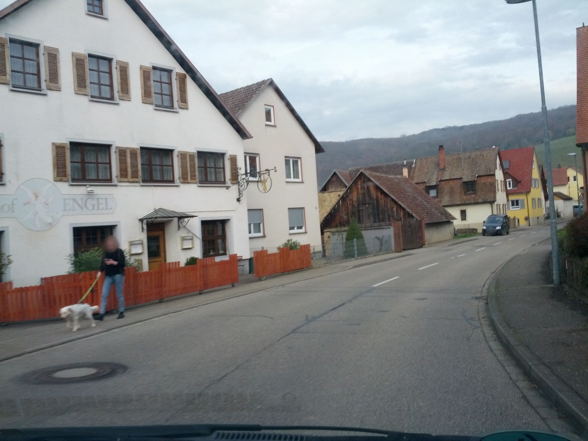 Street view near Hotel Restaurant Engel, Pfaffenweiler — © qungo (CC BY-SA · Mapillary)
