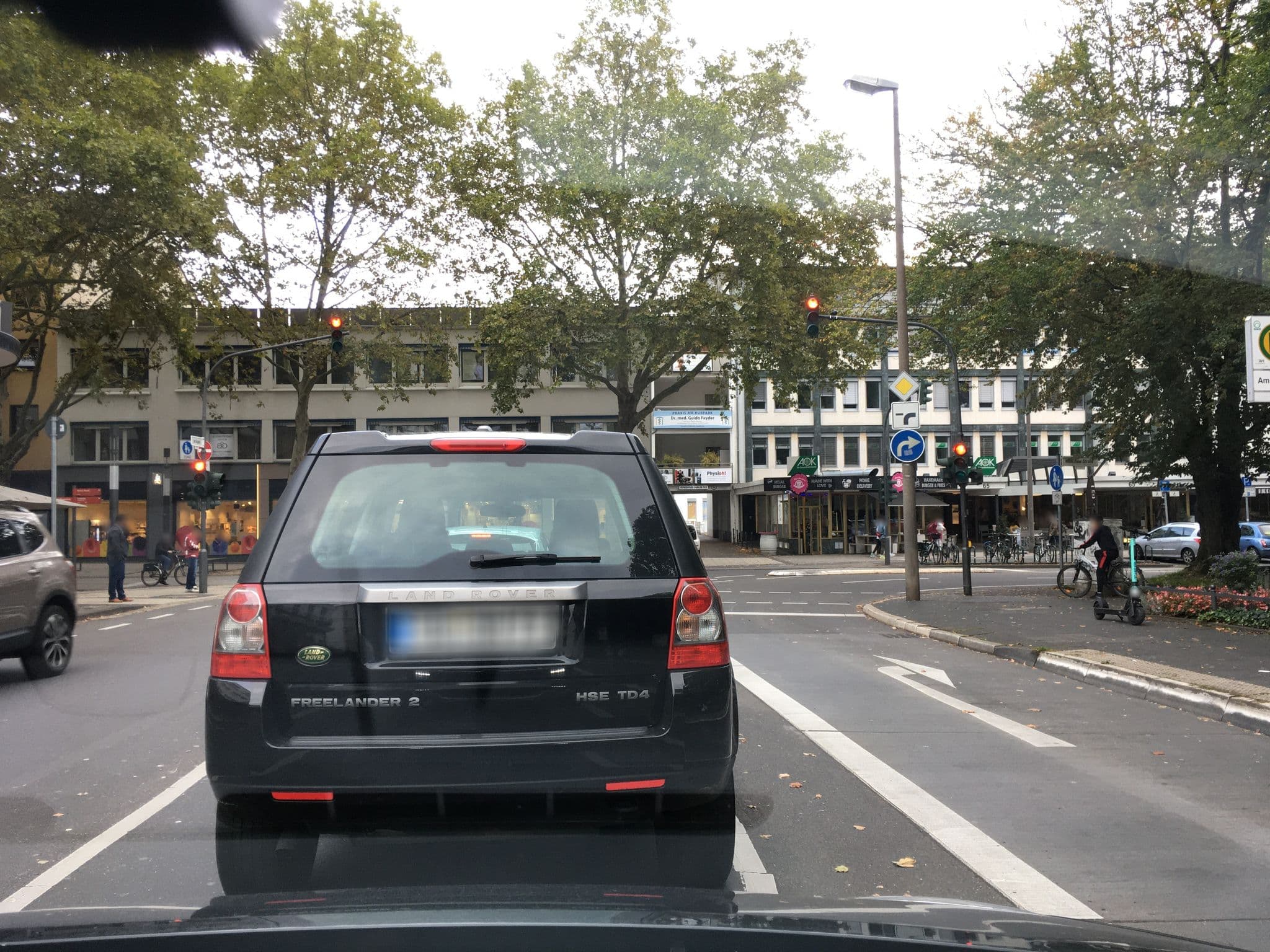 Street view near tinyTwice Hotel Bonn, Friesdorf — © dschuwa (CC BY-SA · Mapillary)