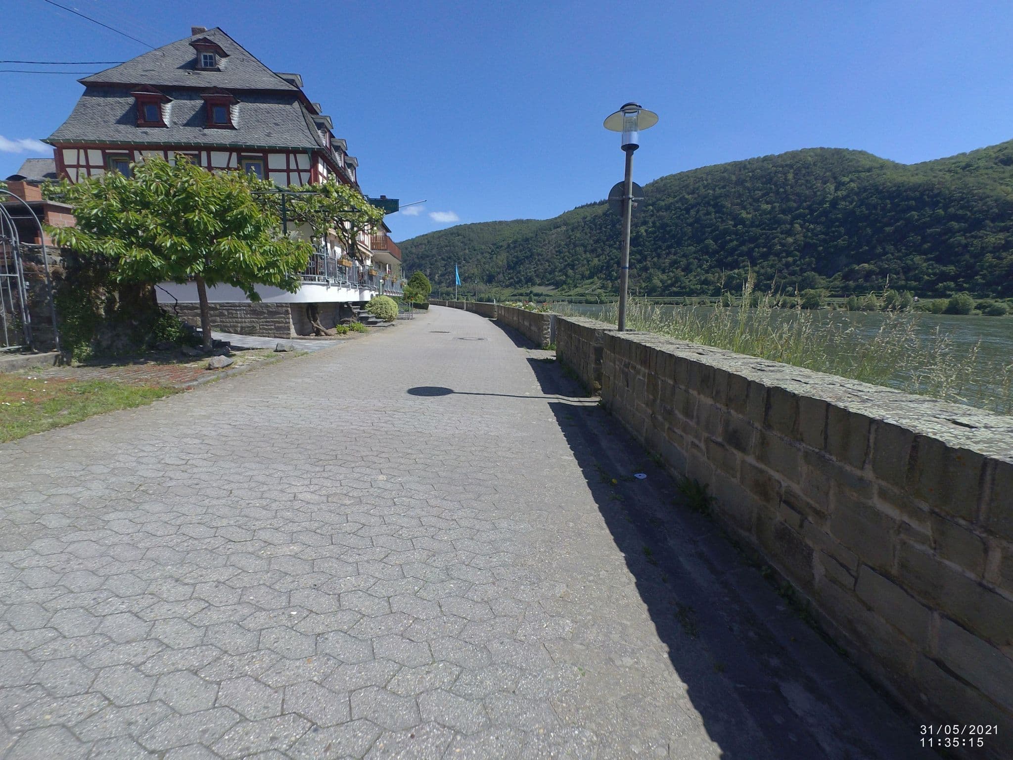 Street view near Hotel Zum Anker, Spay — © VIA_CH (CC BY-SA · Mapillary)