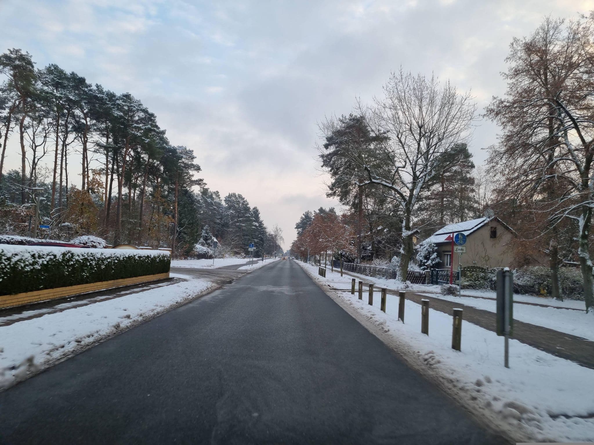 Street view near Hotel Fliegerheim, Borkheide — © dsmm (CC BY-SA · Mapillary)