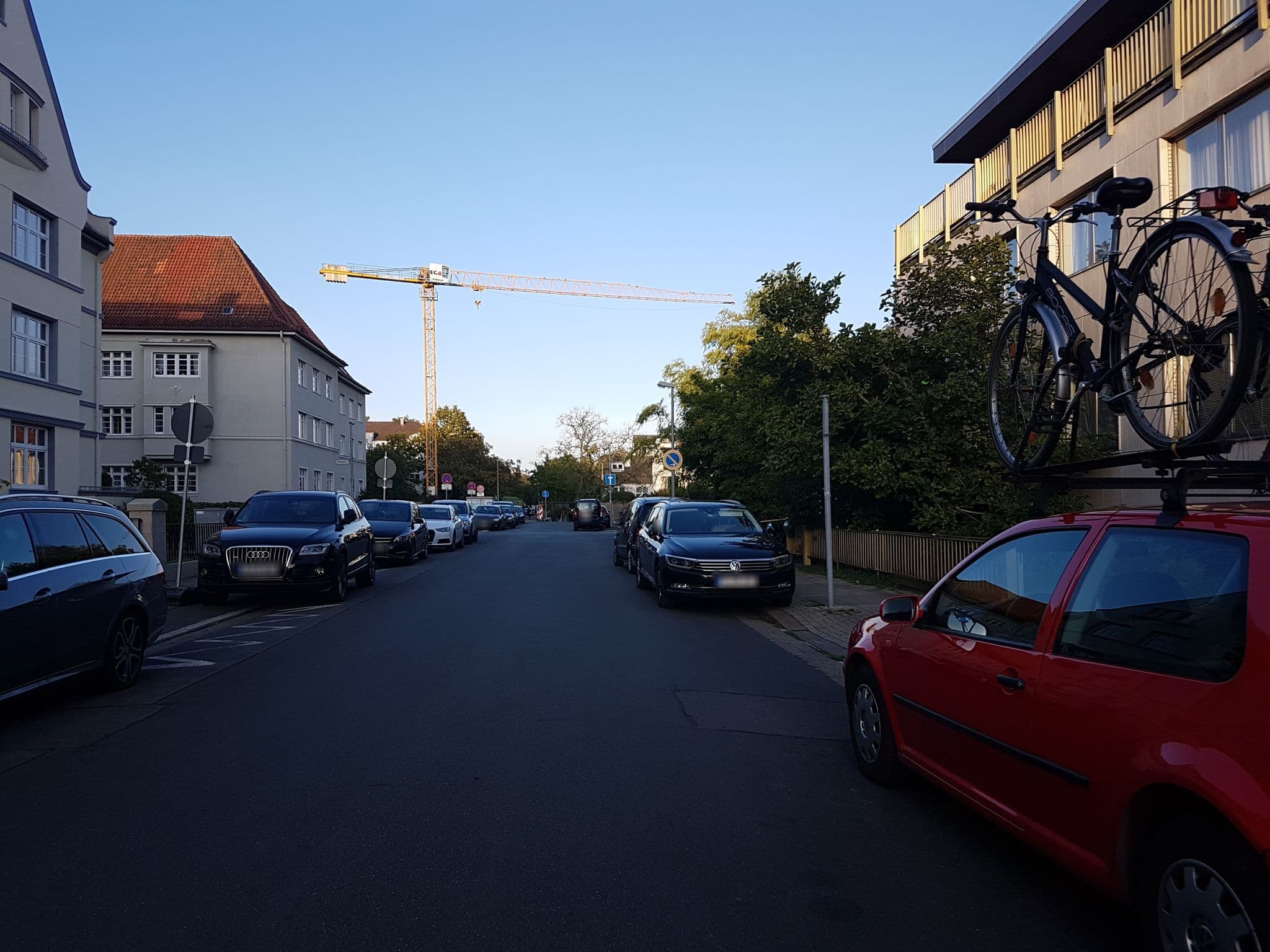 Street view near Aparthotel Grünewald, Zoo — © snowdiver (CC BY-SA · Mapillary)
