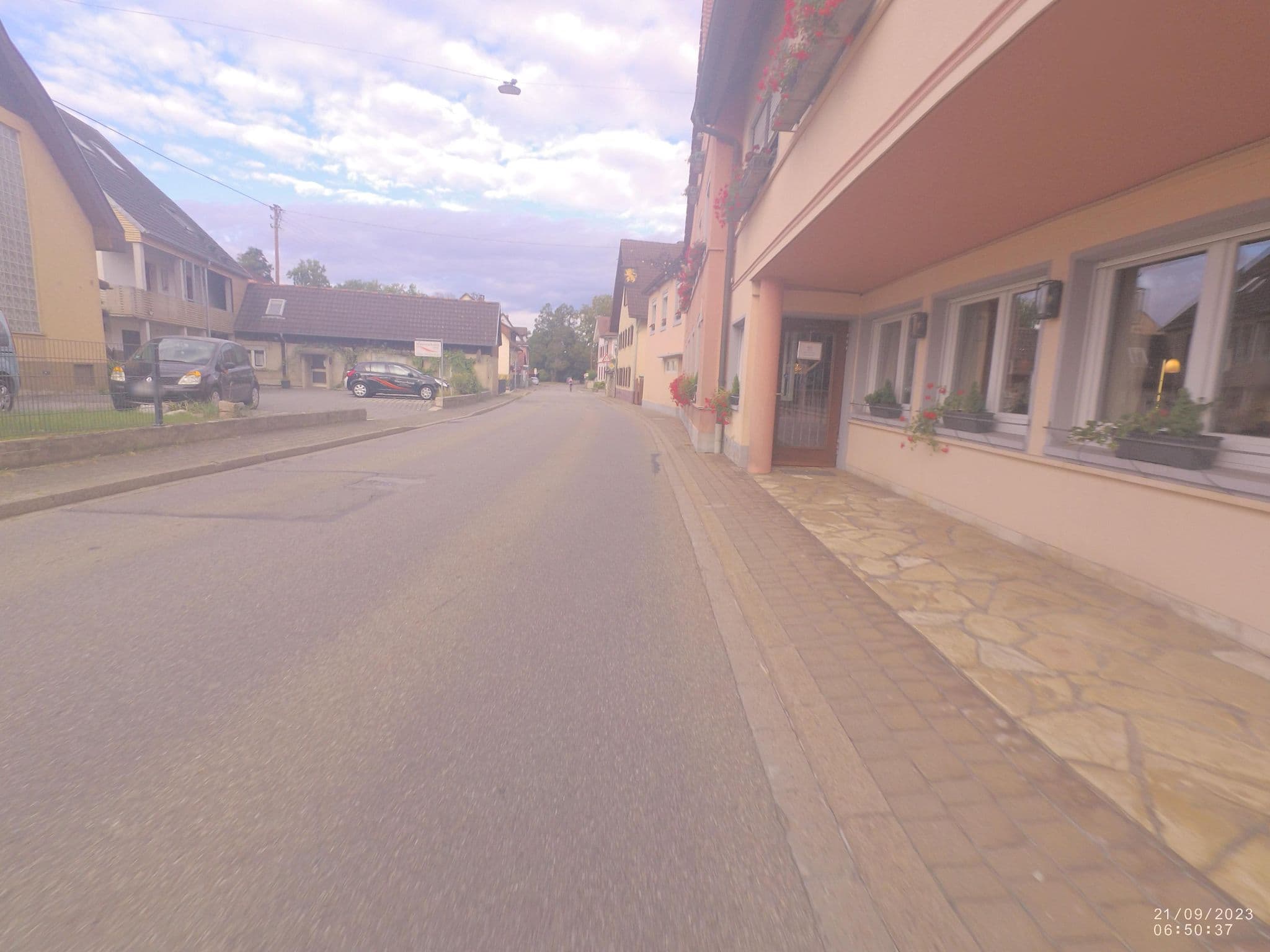 Street view near Jauch´s Löwen Hotel und Restaurant - Oliver Jauch, Gottenheim — © VIA_DT (CC BY-SA · Mapillary)