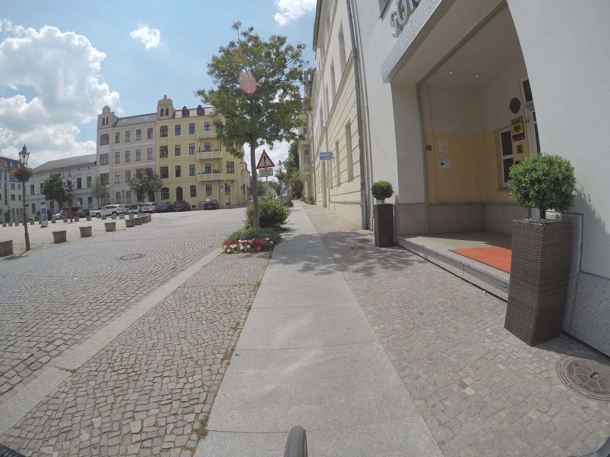 Street view near SORAT Hotel Brandenburg, Brandenburg an der Havel — © kartonage (CC BY-SA · Mapillary)