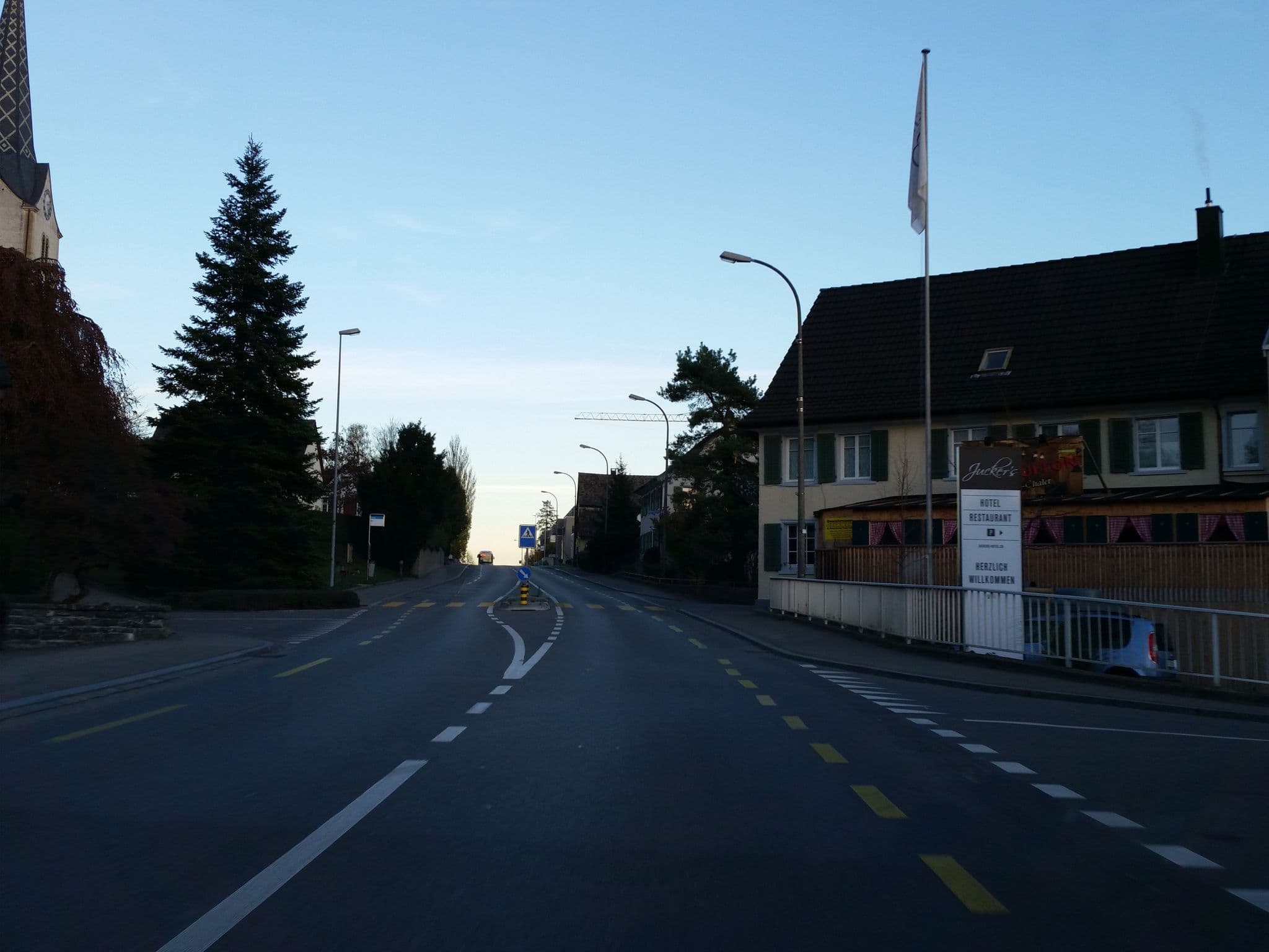 Street view near Linde, Tägerwilen — © himmelbuerger (CC BY-SA · Mapillary)