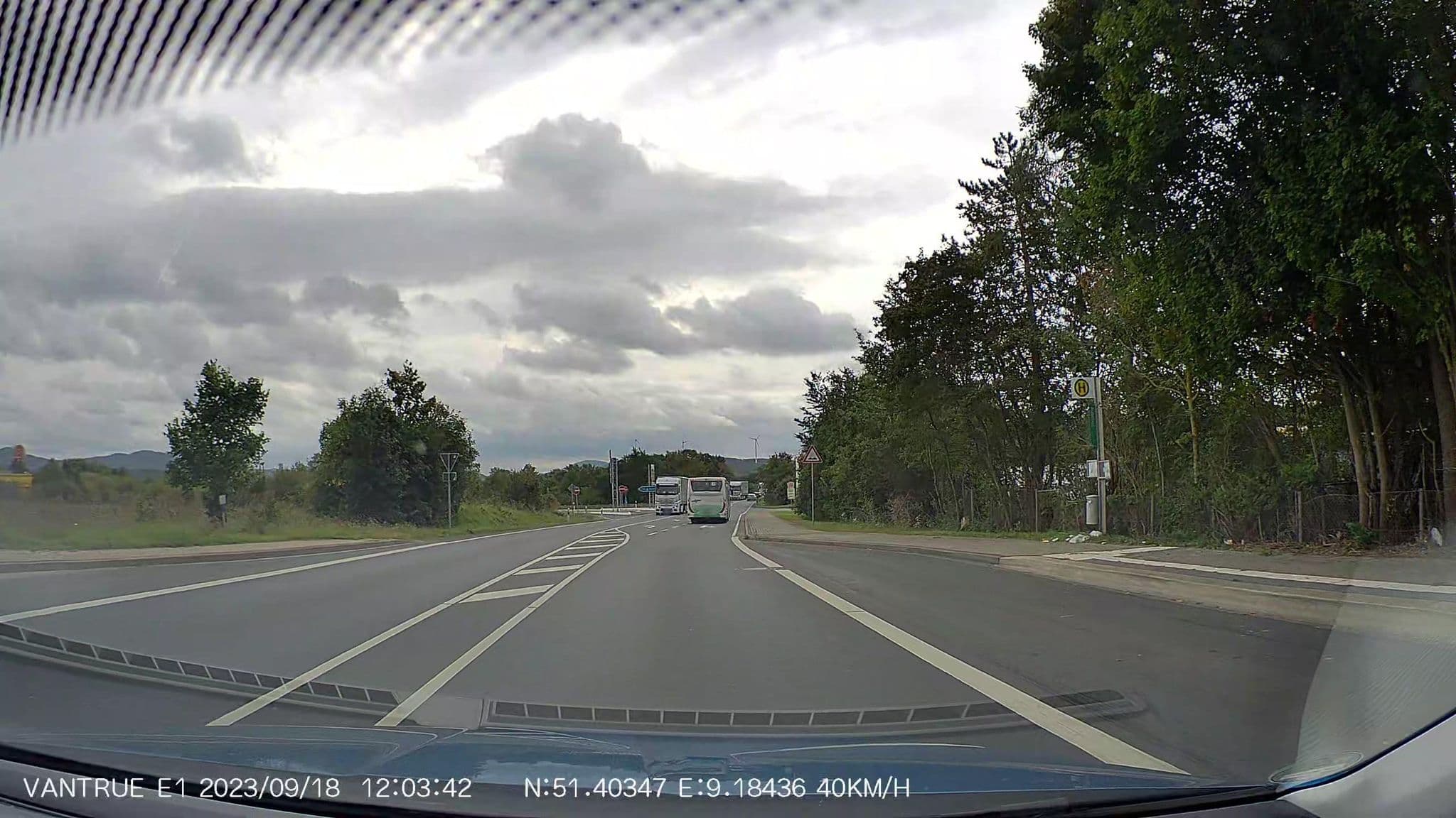 Street view near Roatel Wolfhagen (A44), Breuna — © nrailuj (CC BY-SA · Mapillary)