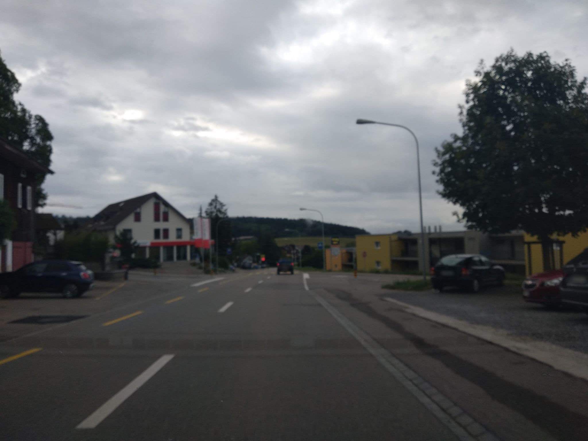 Street view near Hirschen, Uhwiesen — © canadarunner (CC BY-SA · Mapillary)
