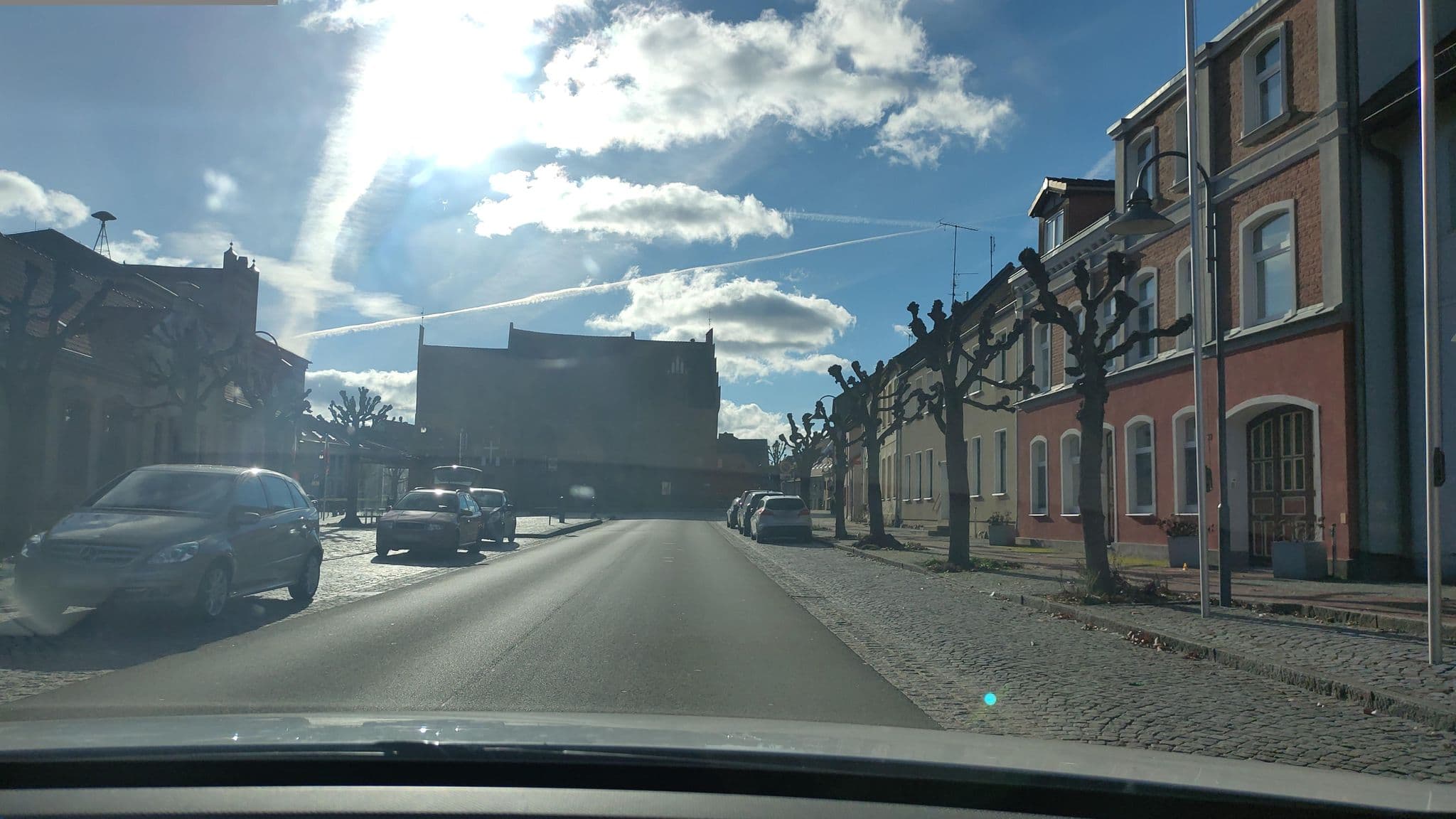 Street view near Hotel Mecklenburger Hof, Brüel — © tk79 (CC BY-SA · Mapillary)