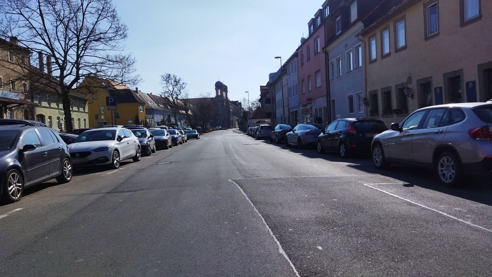 Street view near Hotel Schief & Schön, Kitzingen — © changchun1 (CC BY-SA · Mapillary)