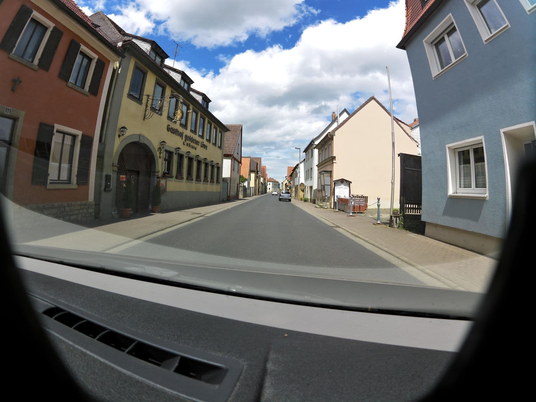 Street view near Elena Koptew Pension Main-Art, Mainstockheim — © zoegglmeyr1 (CC BY-SA · Mapillary)