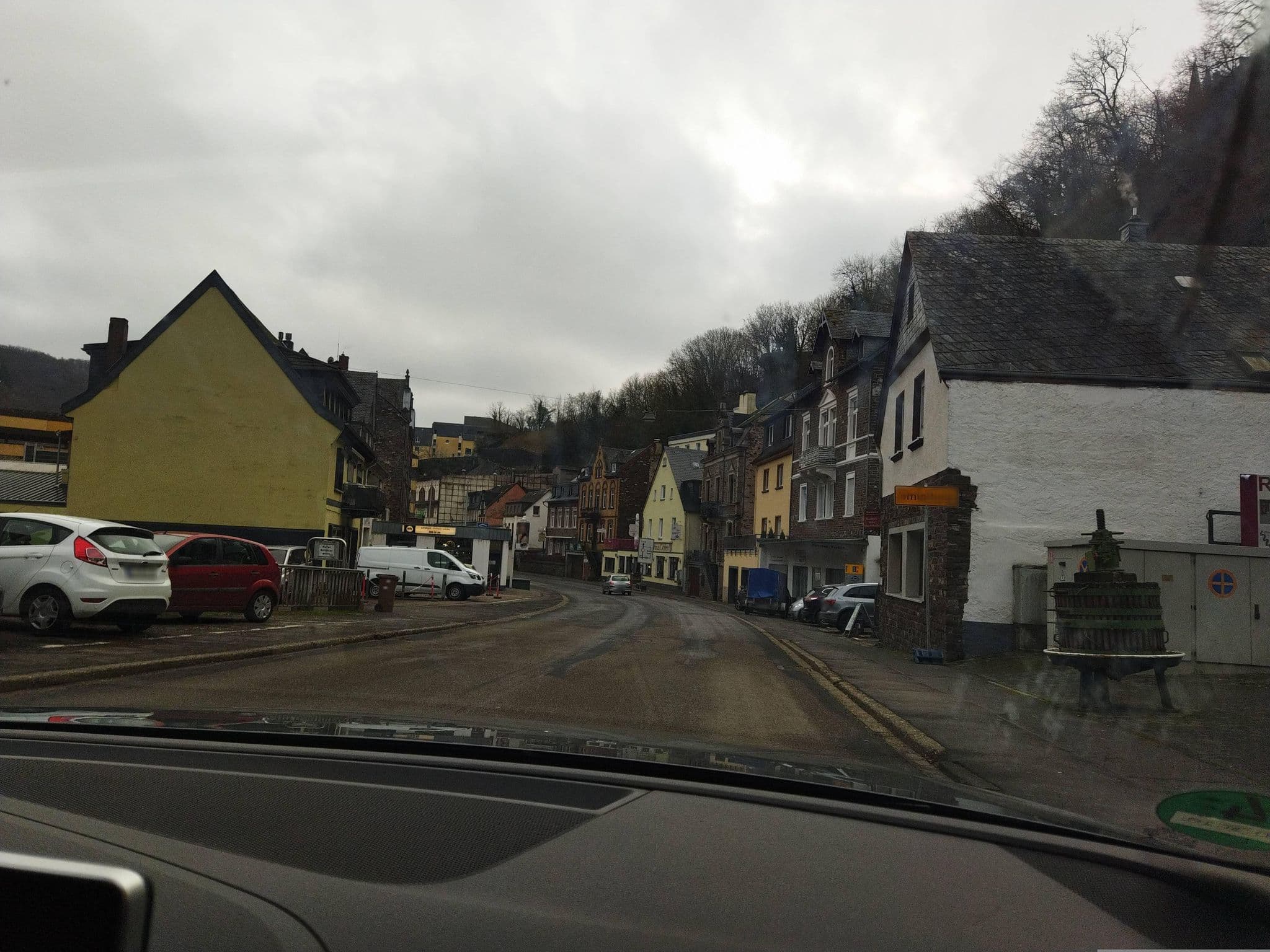 Street view near Mosellandhotel im Endertta, Cochem — © changchun1 (CC BY-SA · Mapillary)