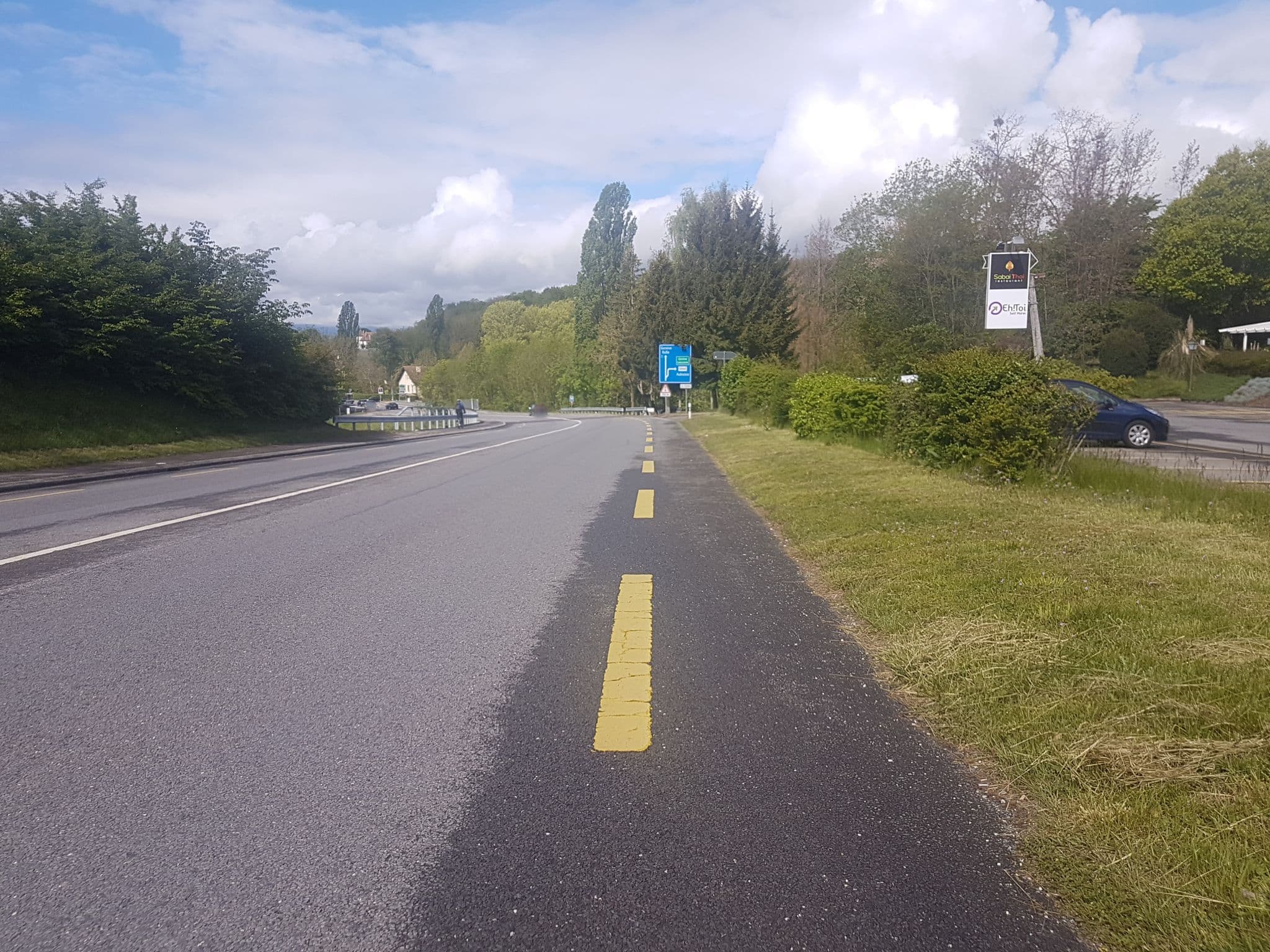 Street view near Eh Toi Self Motel, Aubonne — © changchun1 (CC BY-SA · Mapillary)