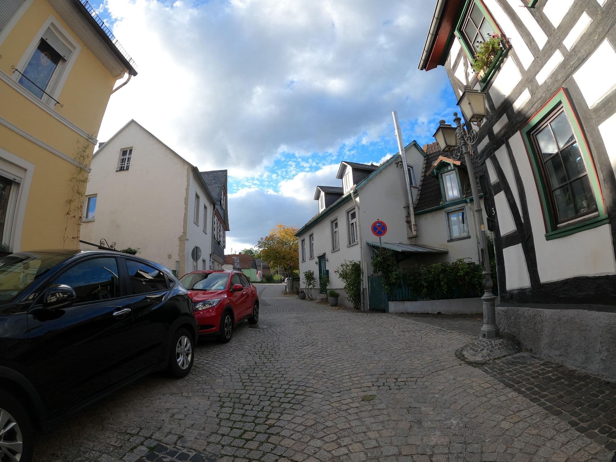 Street view near Cottage Hotel Rheingau, Walluf — © VIA_KK (CC BY-SA · Mapillary)