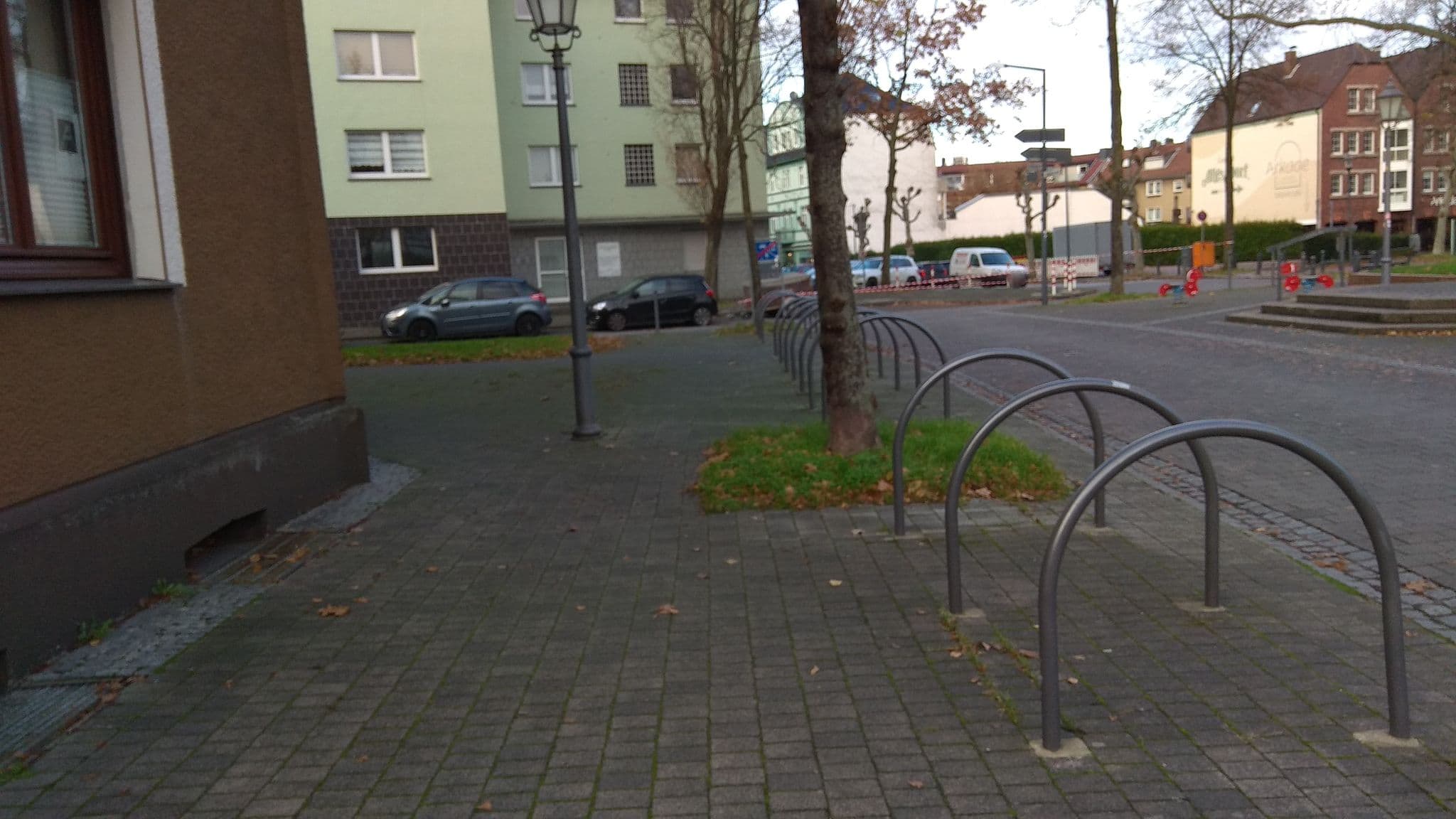 Street view near Gasthof Altes Dorf, Buer — © geogladbecker (CC BY-SA · Mapillary)
