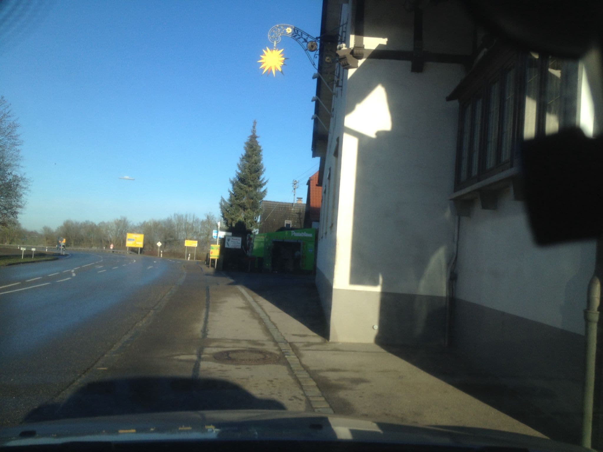 Street view near Gasthof zur Sonne, Röfingen — © ottokar (CC BY-SA · Mapillary)