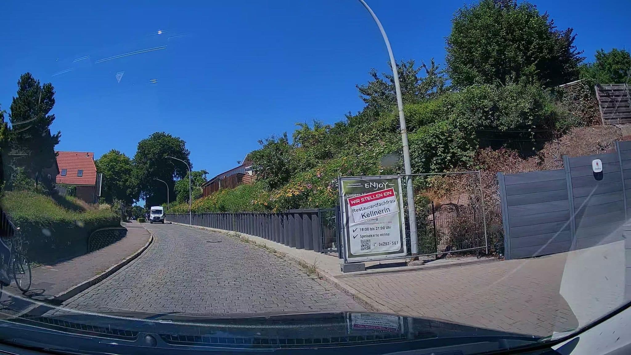 Street view near Hotel Jägerstuben, Ritterhude — © StefanS79 (CC BY-SA · Mapillary)
