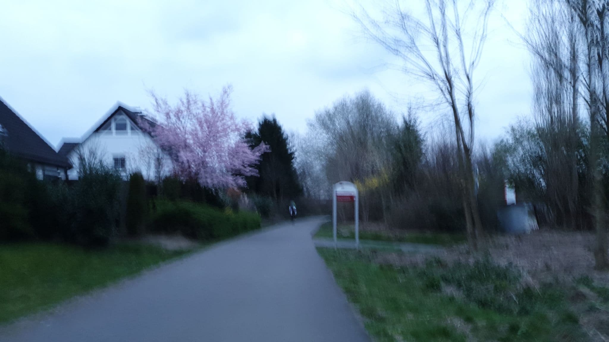 Street view near Haus Kuckenberg, Burscheid — © mapforus (CC BY-SA · Mapillary)
