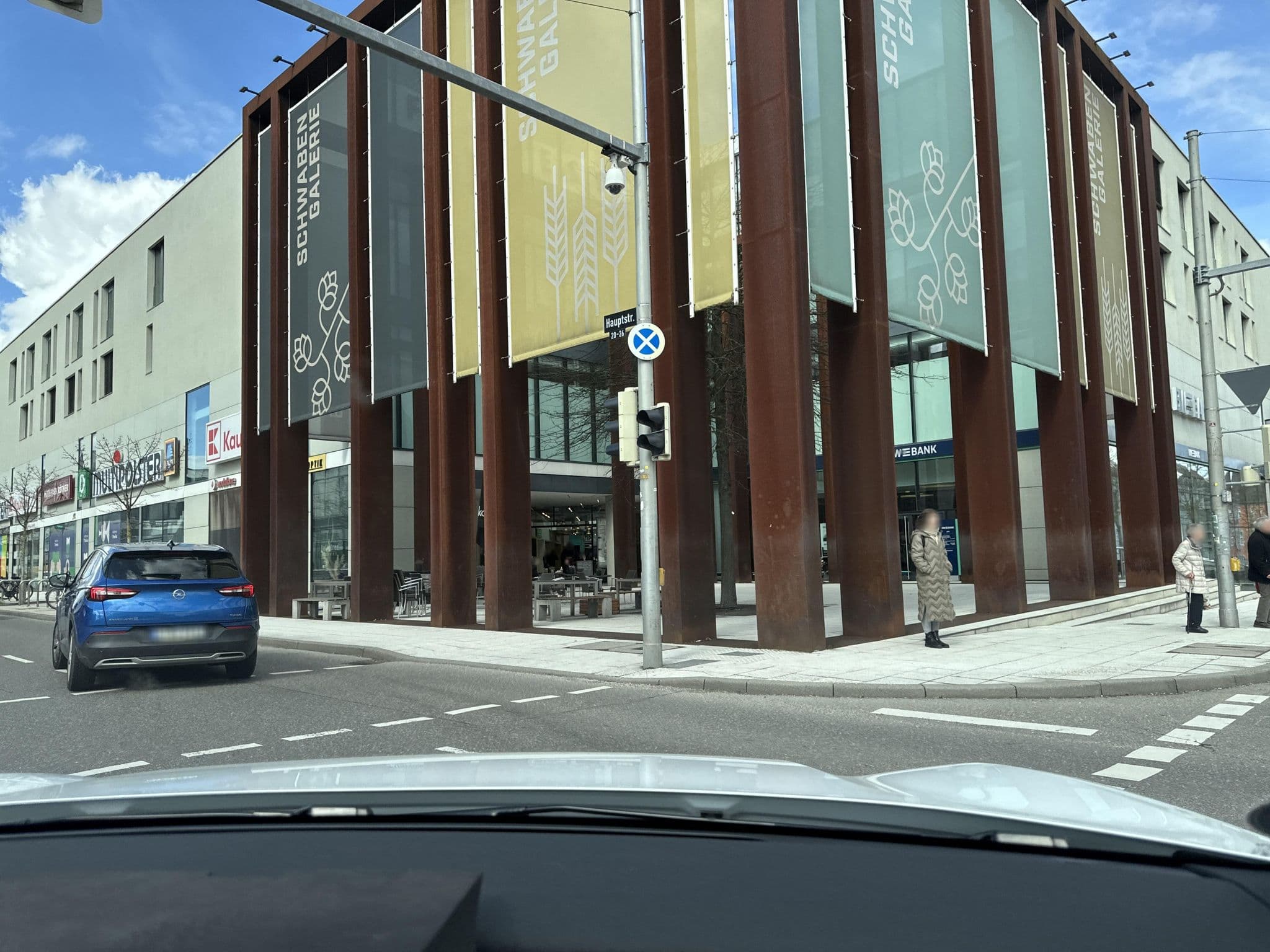 Street view near H23 Boardinghouse Gmbh, Vaihingen-Mitte — © autobahn42 (CC BY-SA · Mapillary)