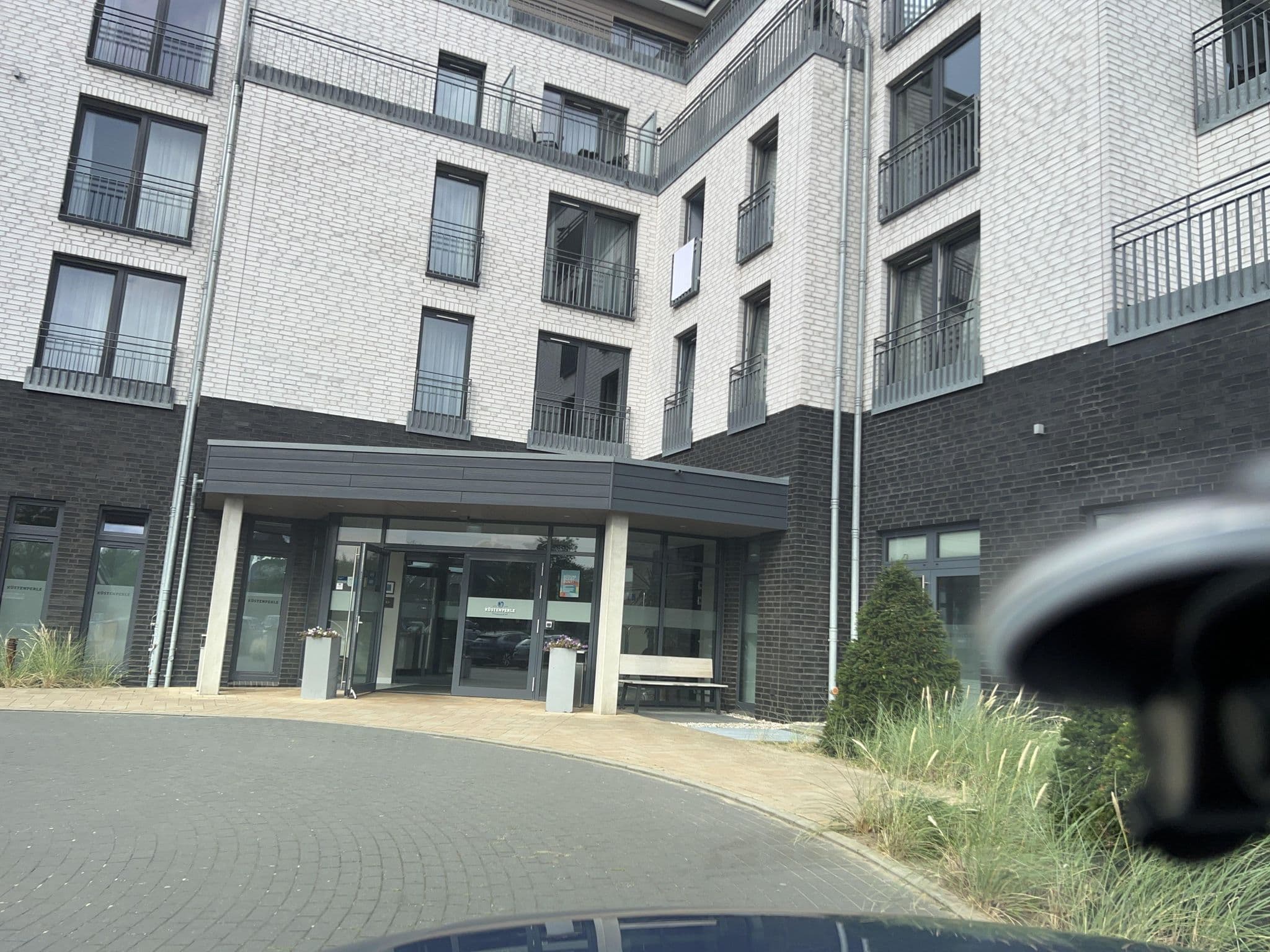 Street view near Küstenperle Strandhotel & Spa, Büsum — © robffm (CC BY-SA · Mapillary)