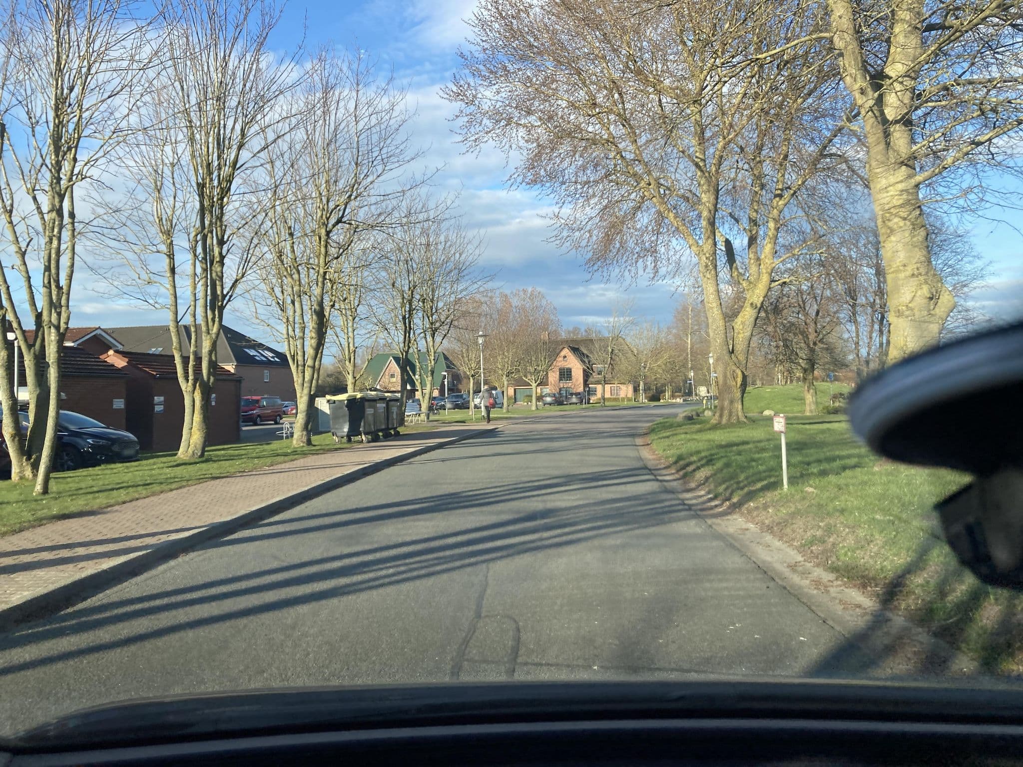Street view near Būsum, Büsum