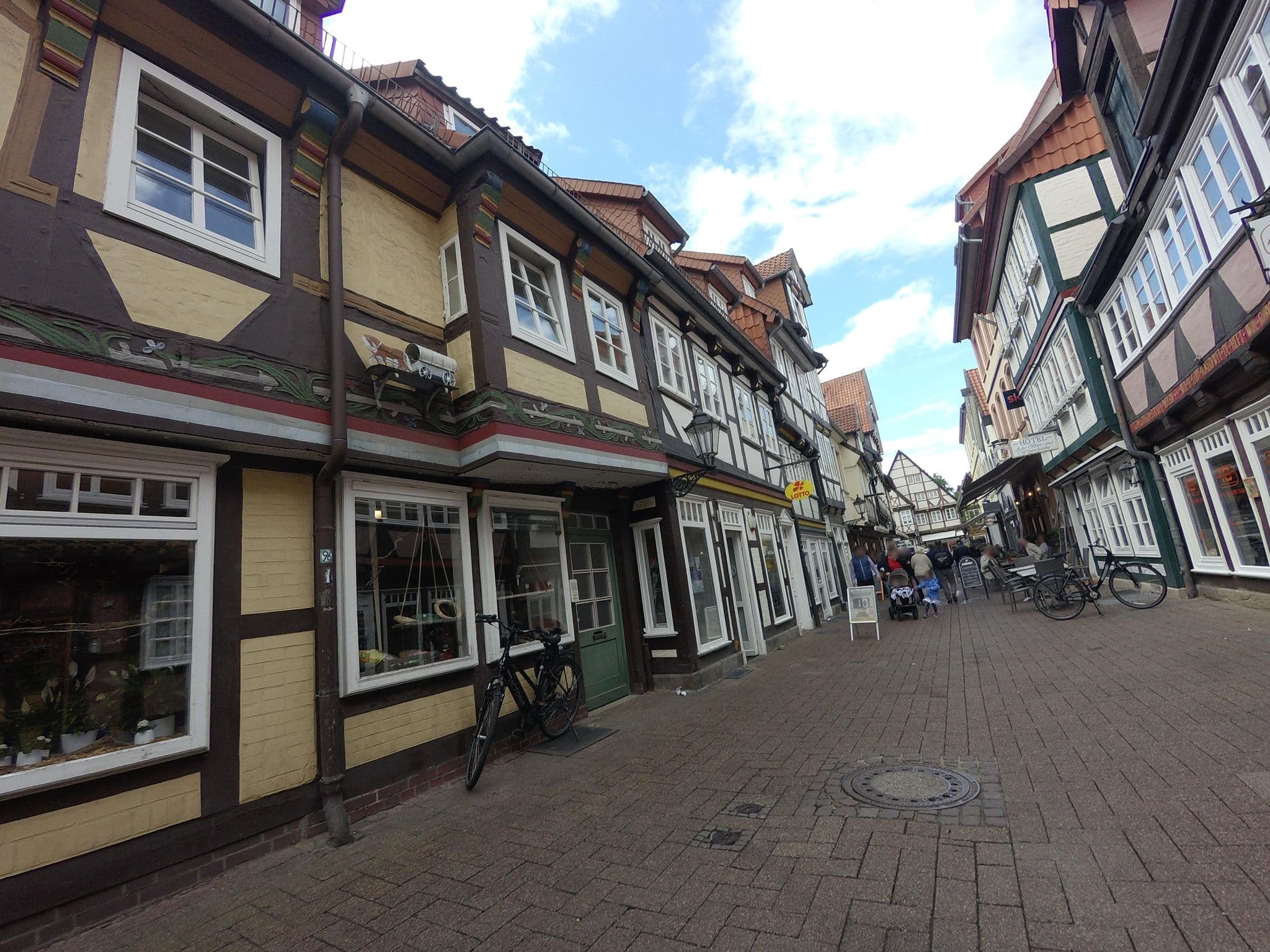 Street view near Han Saray hotel und restaurant, Celle — © ankeric (CC BY-SA · Mapillary)