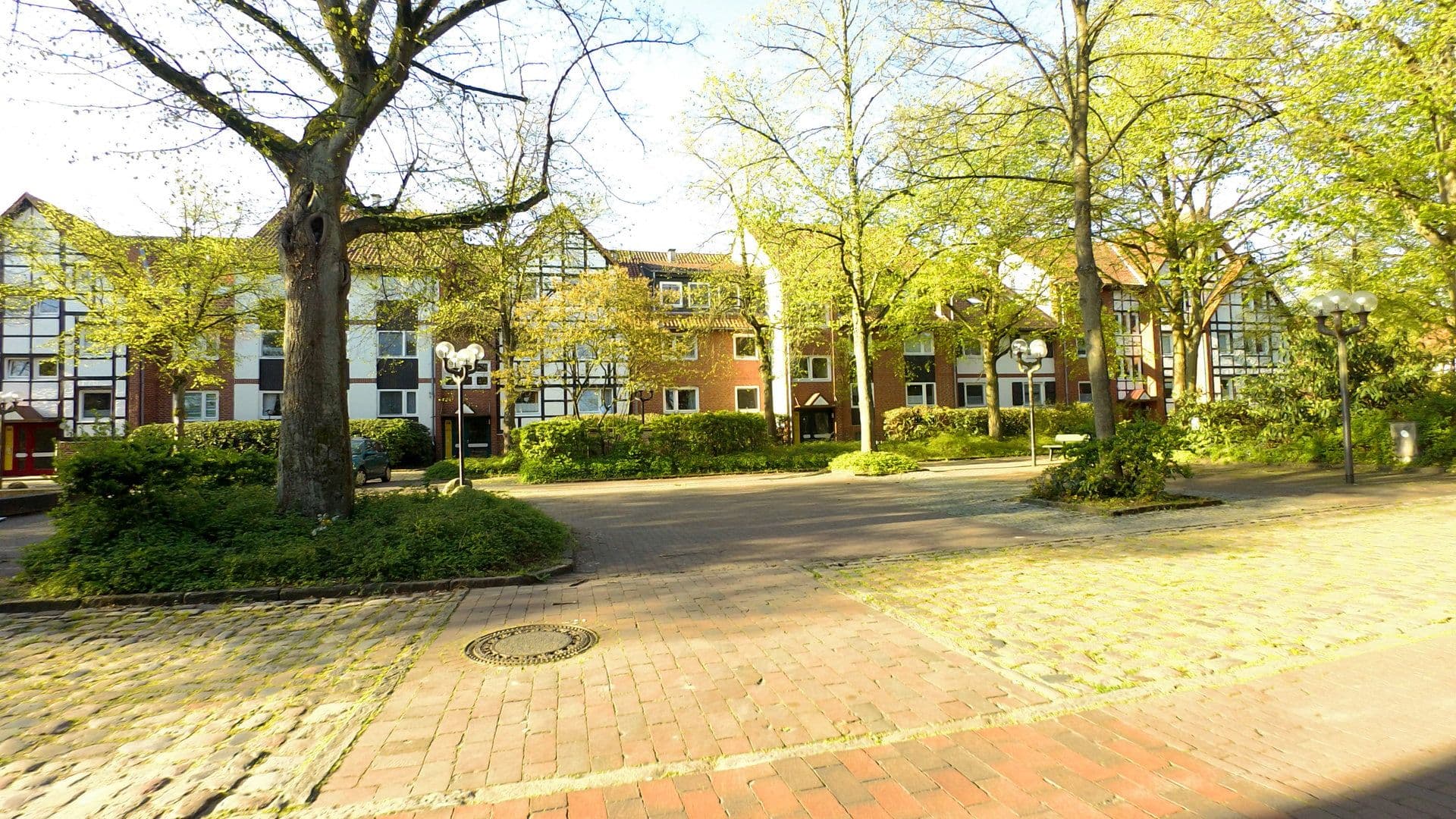 Street view near Hotel St. Georg, Celle — © moenk (CC BY-SA · Mapillary)