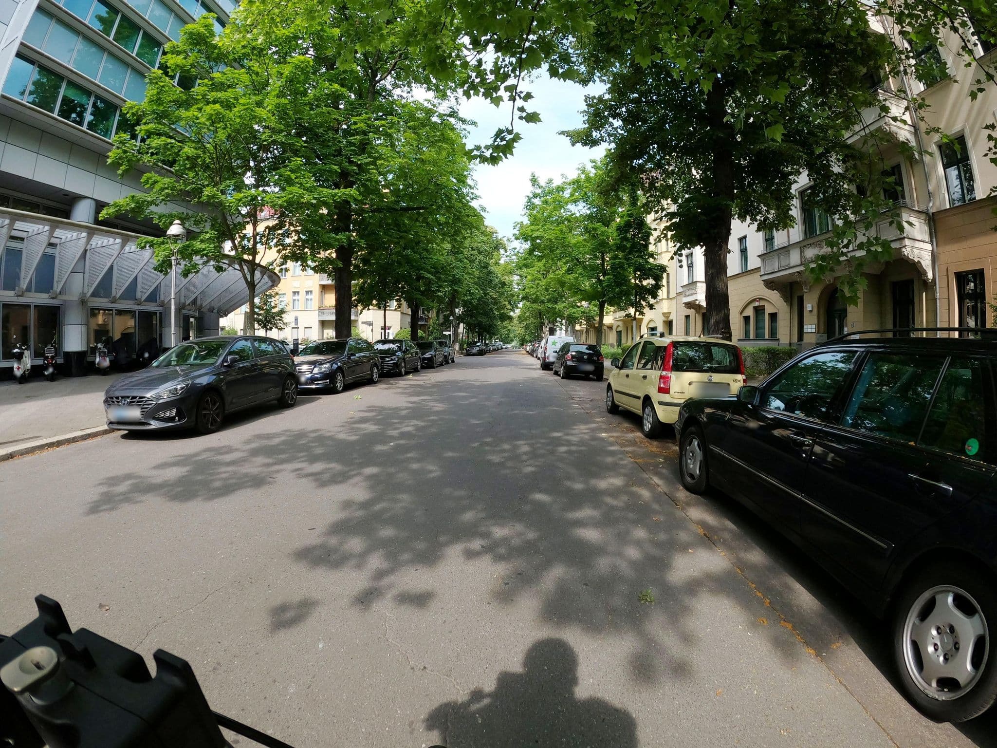Street view near Garner Hotel Berlin - Messe by IHG, Halensee — © macsico (CC BY-SA · Mapillary)