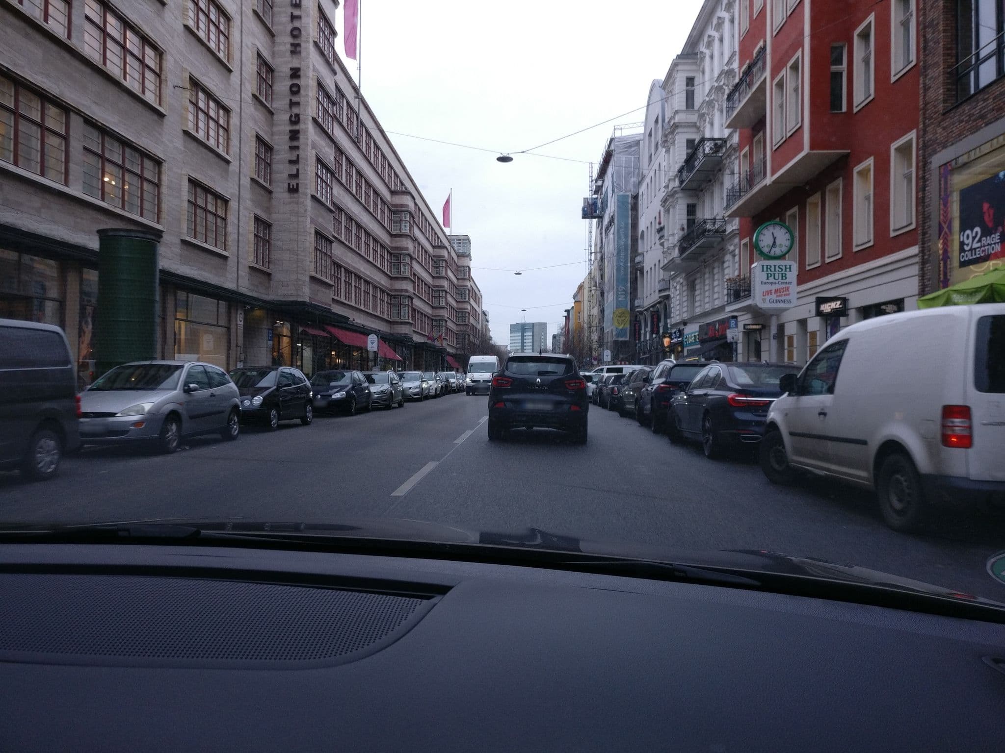 Street view near Mittendrin Boutique Hotel Berlin, Schöneberg — © danieljh (CC BY-SA · Mapillary)