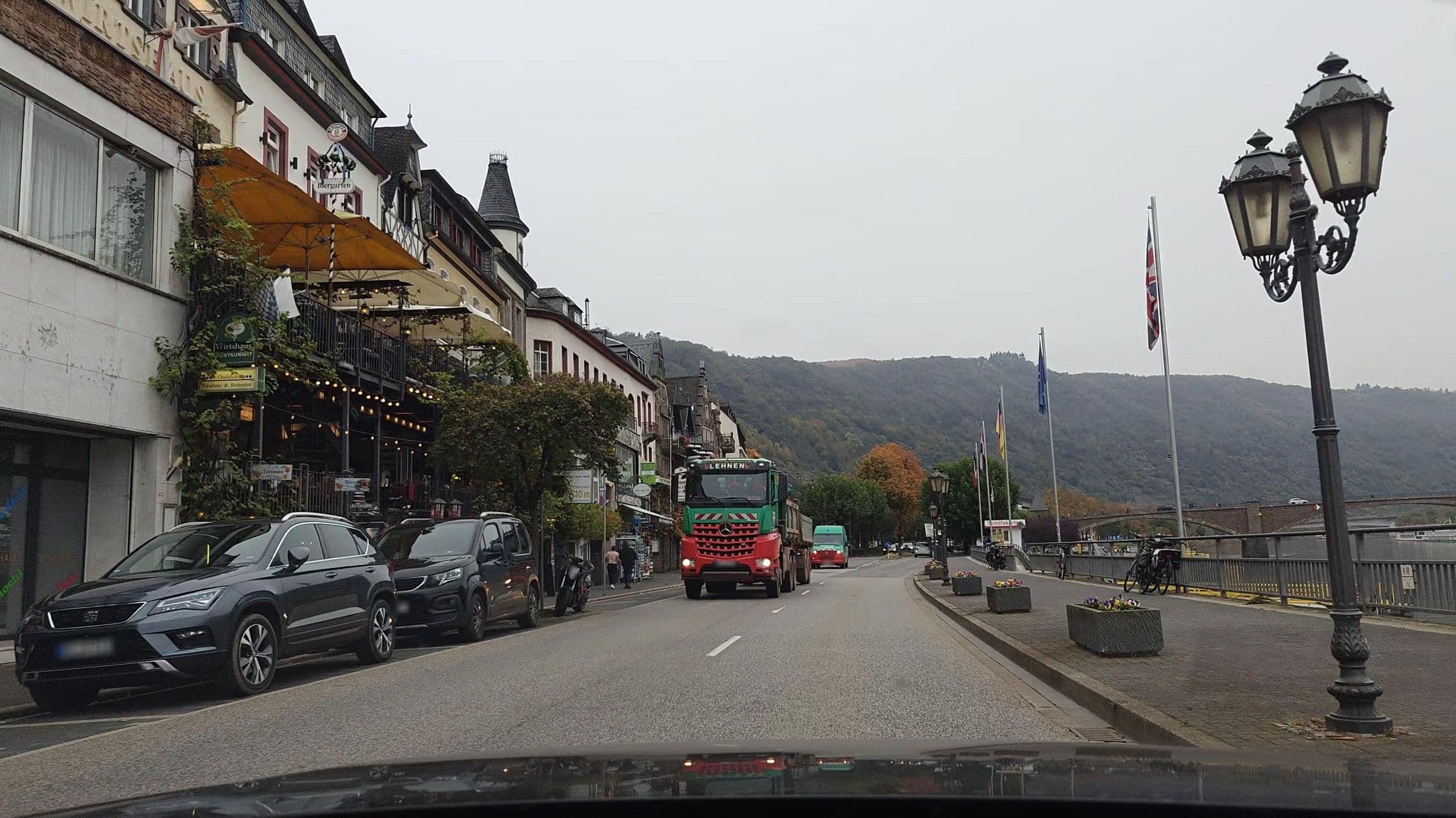 Street view near K.S.Yesterday Gaststättenbetriebs G.m.b.H., Cochem — © amenophis (CC BY-SA · Mapillary)