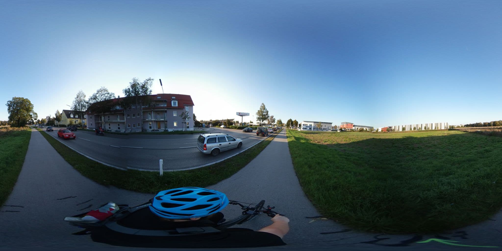 Street view near THE-RHIN HOTEL, Dachau — © wedaka (CC BY-SA · Mapillary)