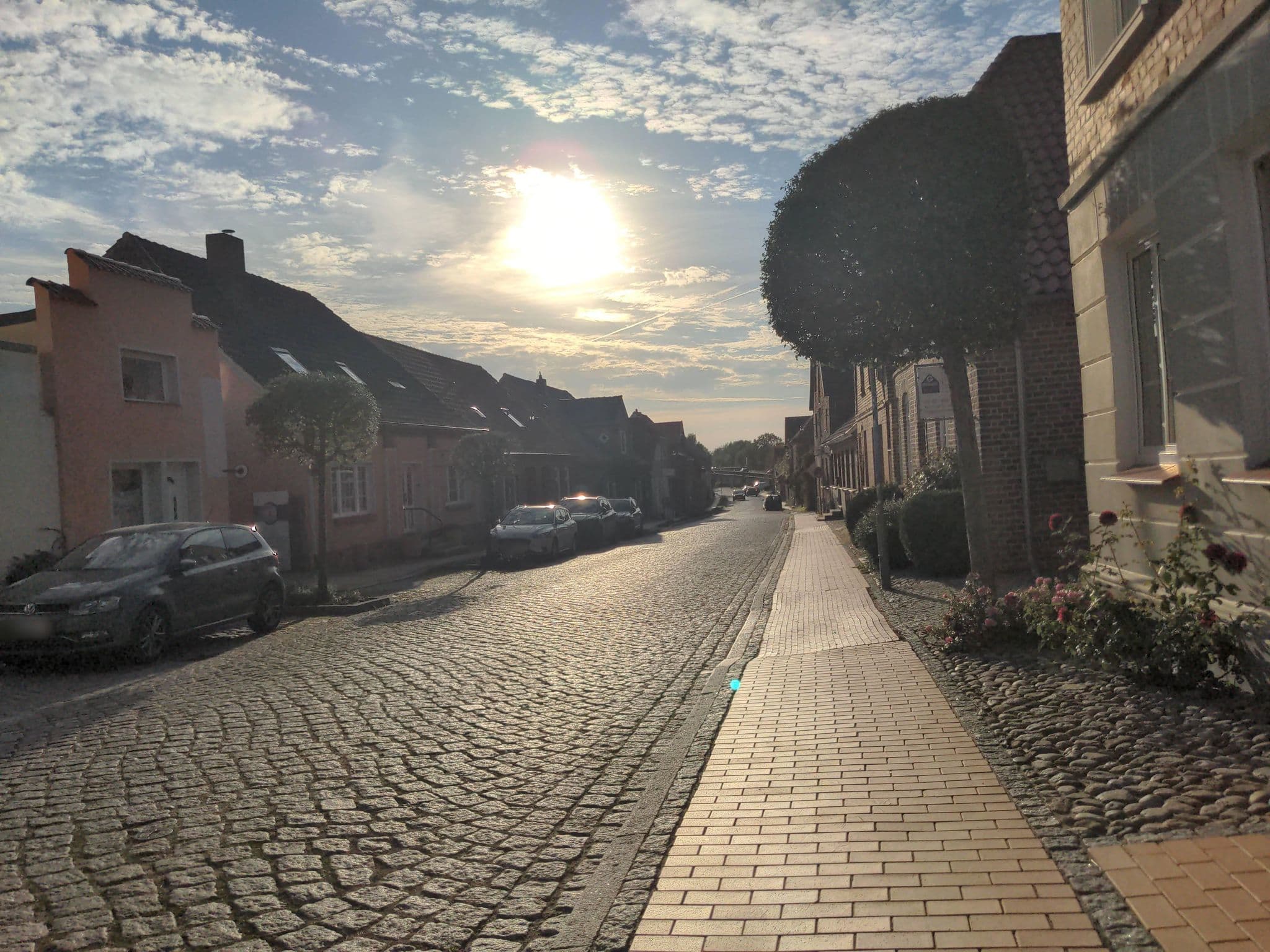Street view near Zimmervermietung-Camping Pension Jürgen Freitag, Dassow — © rasmustravemnd (CC BY-SA · Mapillary)