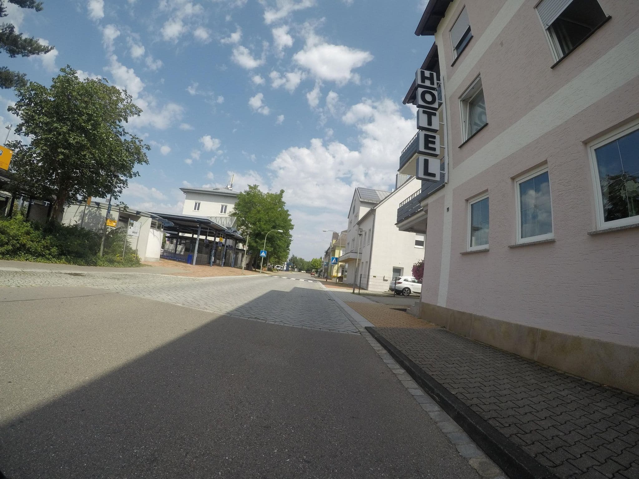Street view near Hotel-Restaurant Kolb, Illertissen — © ray66 (CC BY-SA · Mapillary)