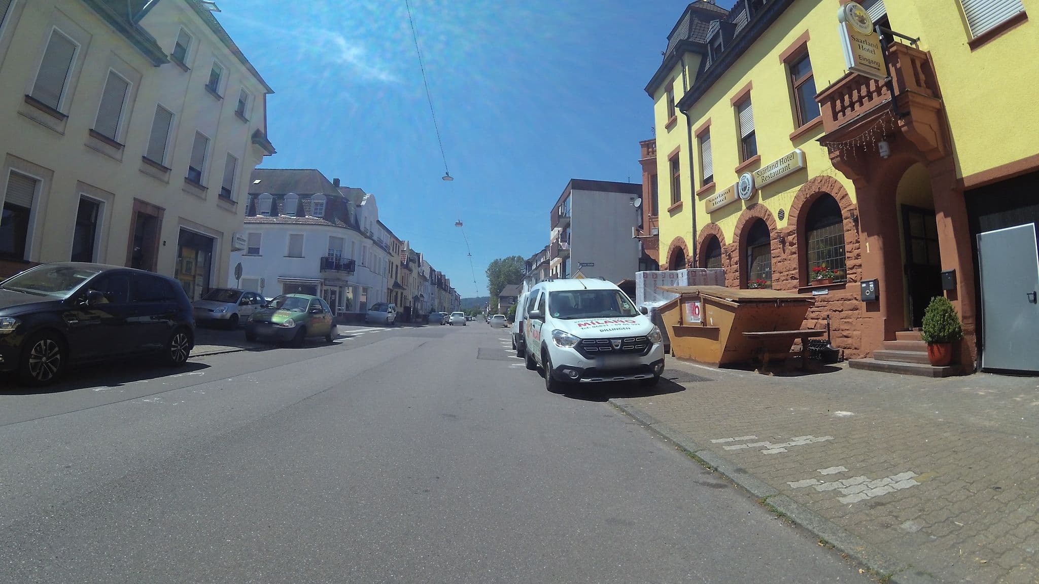 Street view near Saarland Hotel Milano Dillingen, Dillingen — © teddy73 (CC BY-SA · Mapillary)
