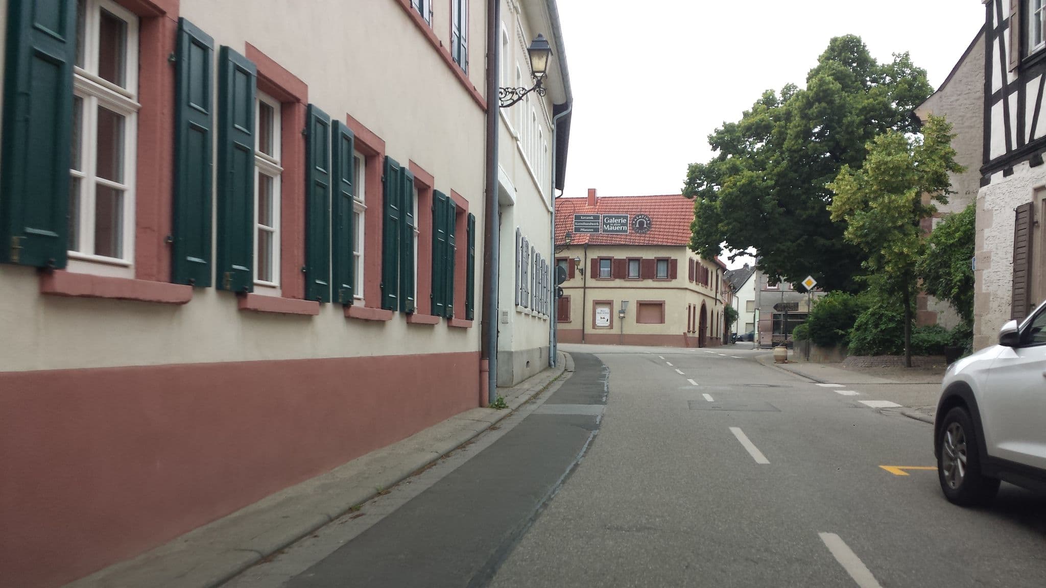 Street view near Sternenhof | Boutique-Hotel • Ferienwohnung, Großkarlbach — © wegavision (CC BY-SA · Mapillary)