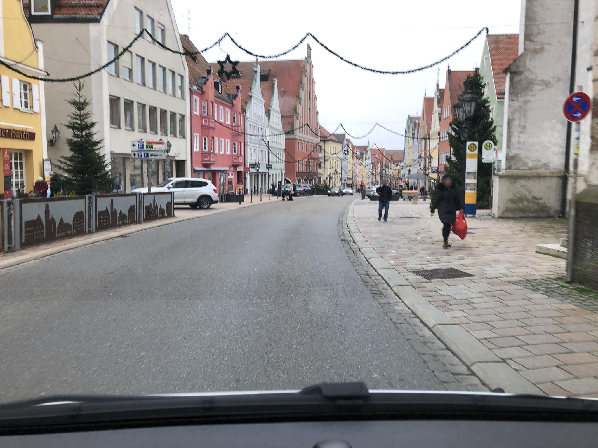 Street view near Goldener Hirsch Hotel Restaurant Goldener Hirsch, Donauwörth — © institutverkehr (CC BY-SA · Mapillary)