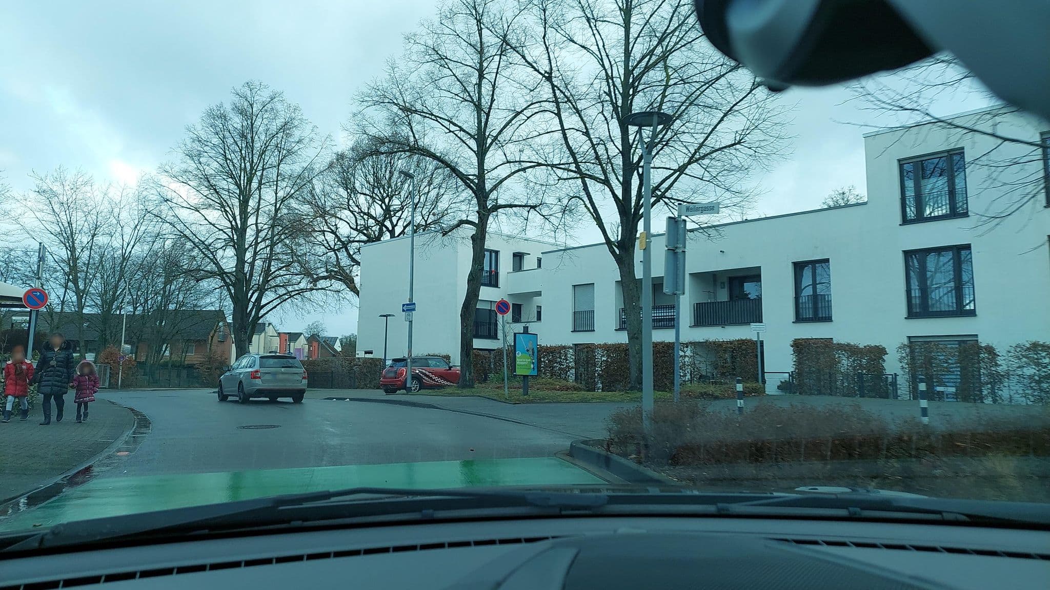 Street view near Hotel Destille, Dormagen — © bigpapa2908 (CC BY-SA · Mapillary)