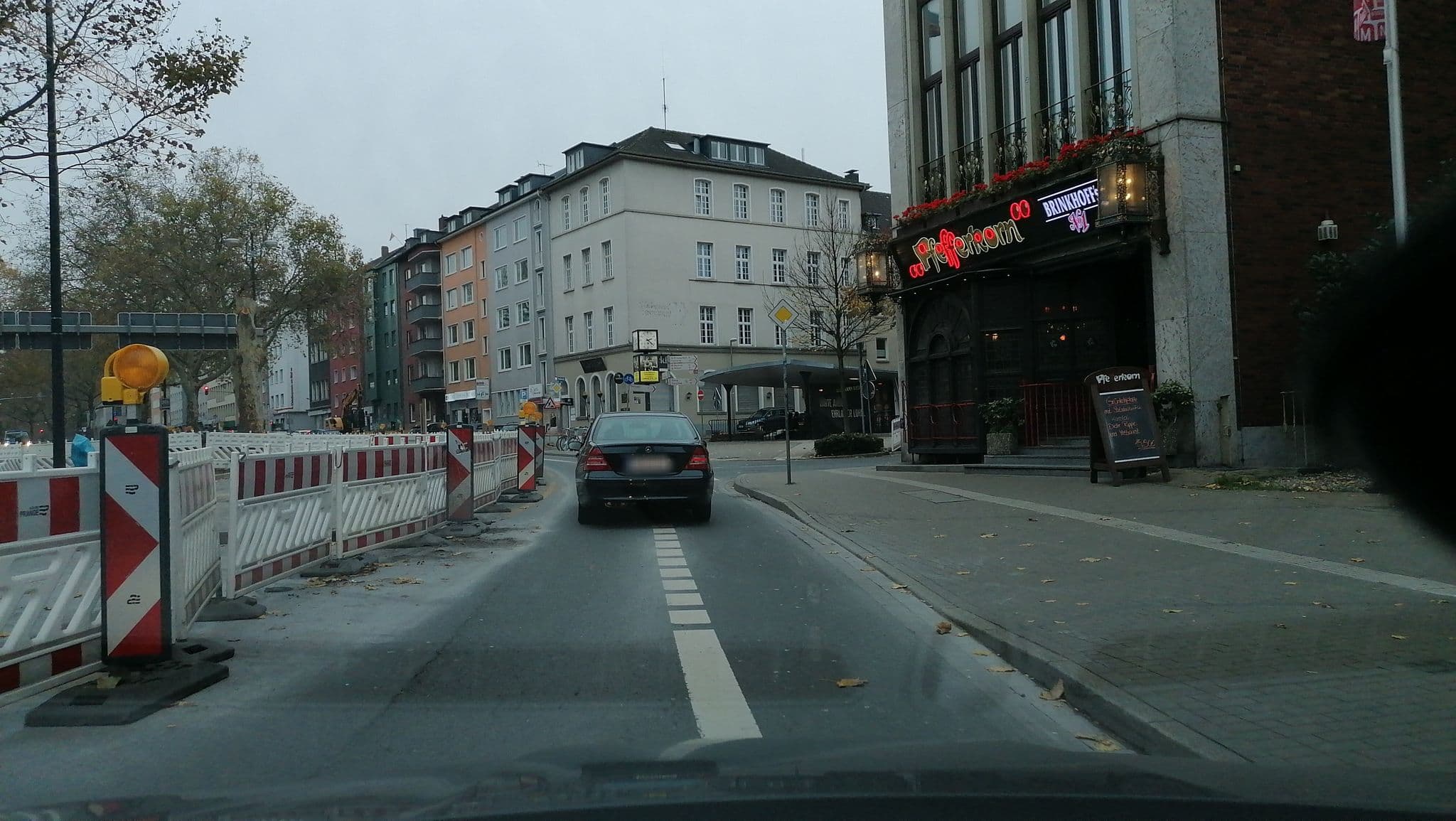 Street view near Hotel Unique Majestic, Dortmund — © klaus100000 (CC BY-SA · Mapillary)