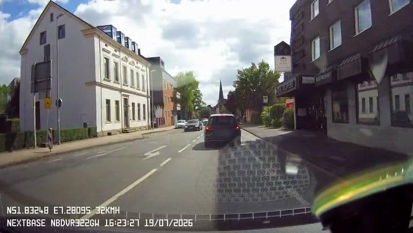 Street view near H&S Hotel Wildpferd Dülmen, Dülmen — © derlipper (CC BY-SA · Mapillary)