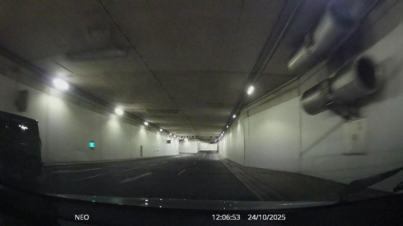 Street view near Hotel Favor - Düsseldorf, Düsseldorf — © TechniPorter (CC BY-SA · Mapillary)
