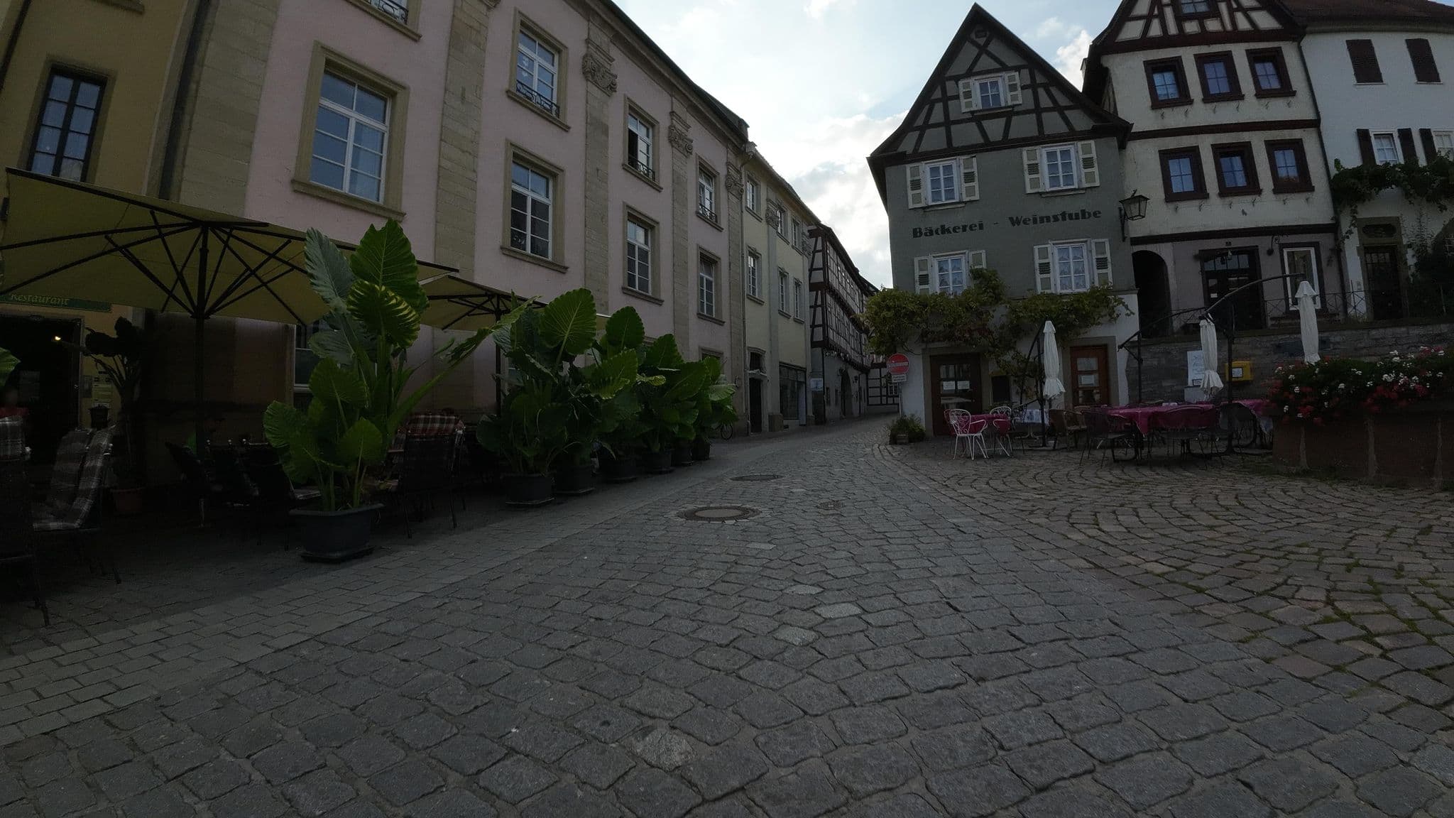 Street view near Hotel Klosterkeller Bad Wimpfen, Bad Wimpfen — © teddy73 (CC BY-SA · Mapillary)