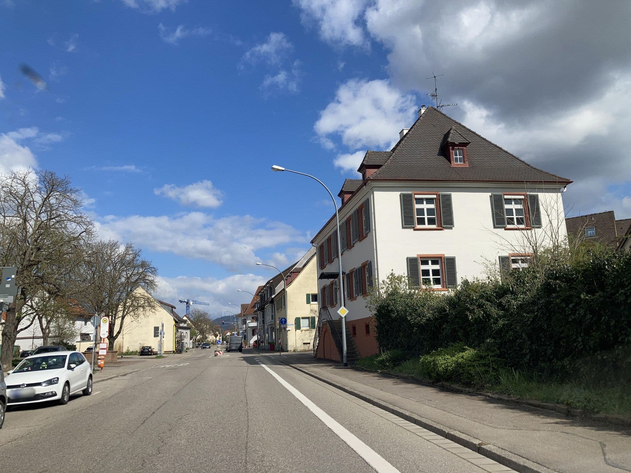 Street view near Hotel Rössle Freiburg, Ebringen — © tasmaniadevil (CC BY-SA · Mapillary)