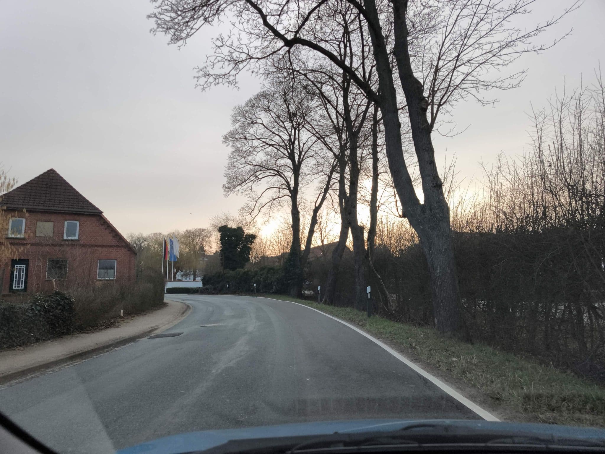 Street view near Schloss Lüdersburg, Echem — © hotteliene (CC BY-SA · Mapillary)