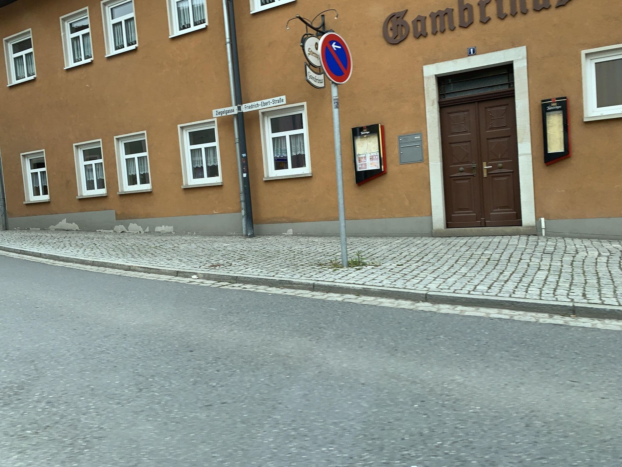 Street view near Gaststätte & Pension Gambrinus, Eisenberg — © AR88 (CC BY-SA · Mapillary)