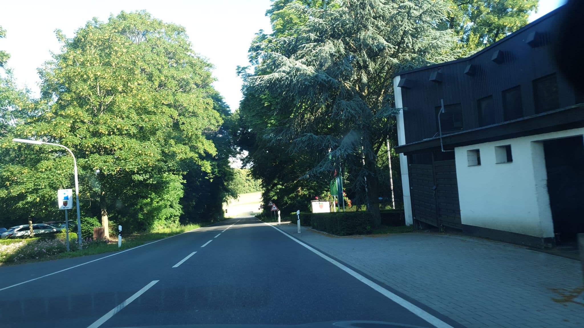 Street view near Hotel Restaurant Denzerheide, Eitelborn — © stili (CC BY-SA · Mapillary)