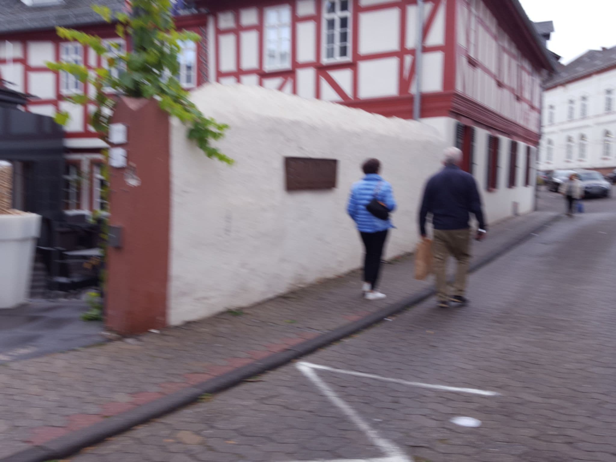 Street view near Petit QUARTIER, Eltville — © smoesmoesmoe (CC BY-SA · Mapillary)