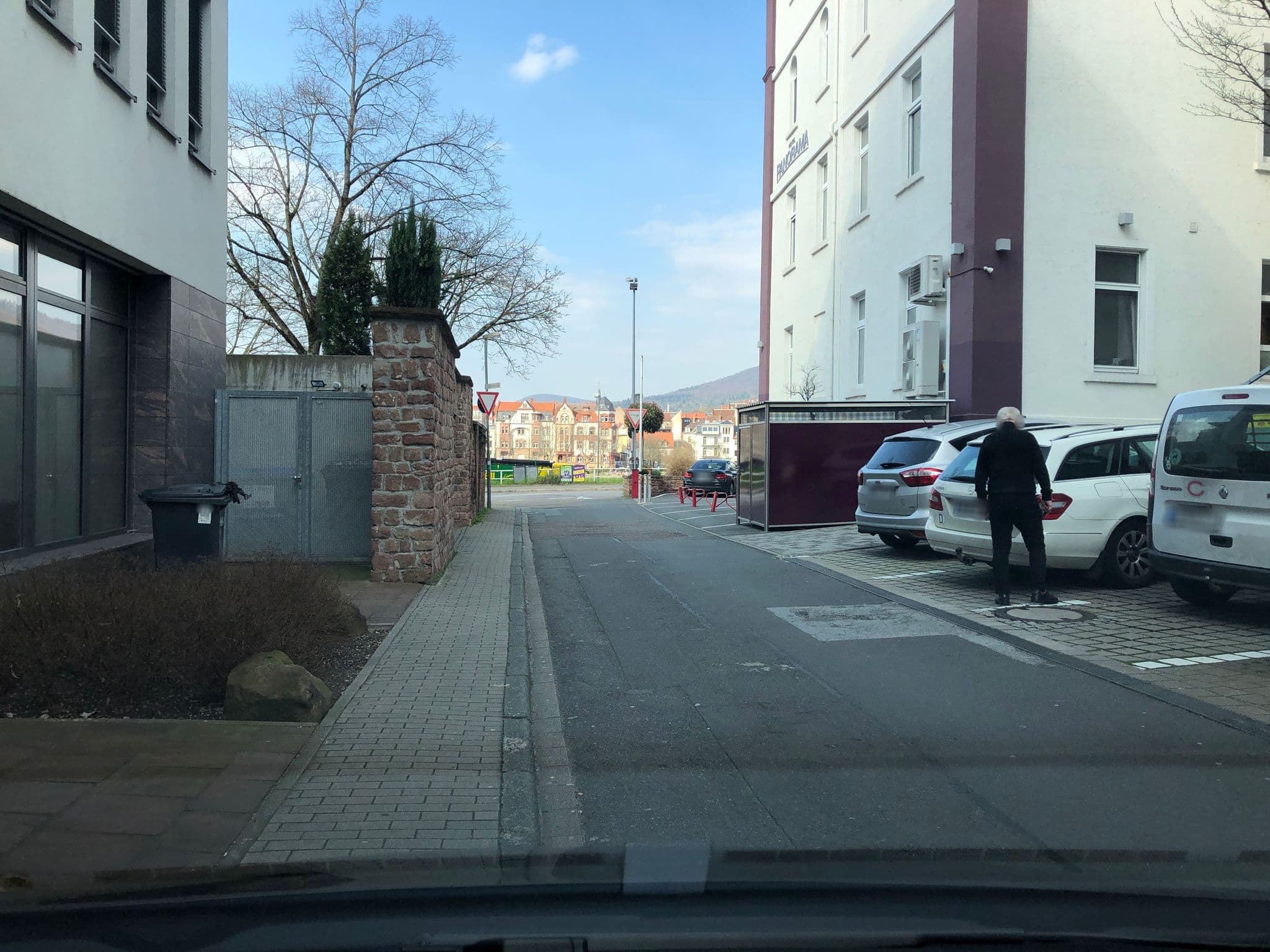 Street view near Hotel Panorama Heidelberg, Heidelberg — © knistertoni (CC BY-SA · Mapillary)