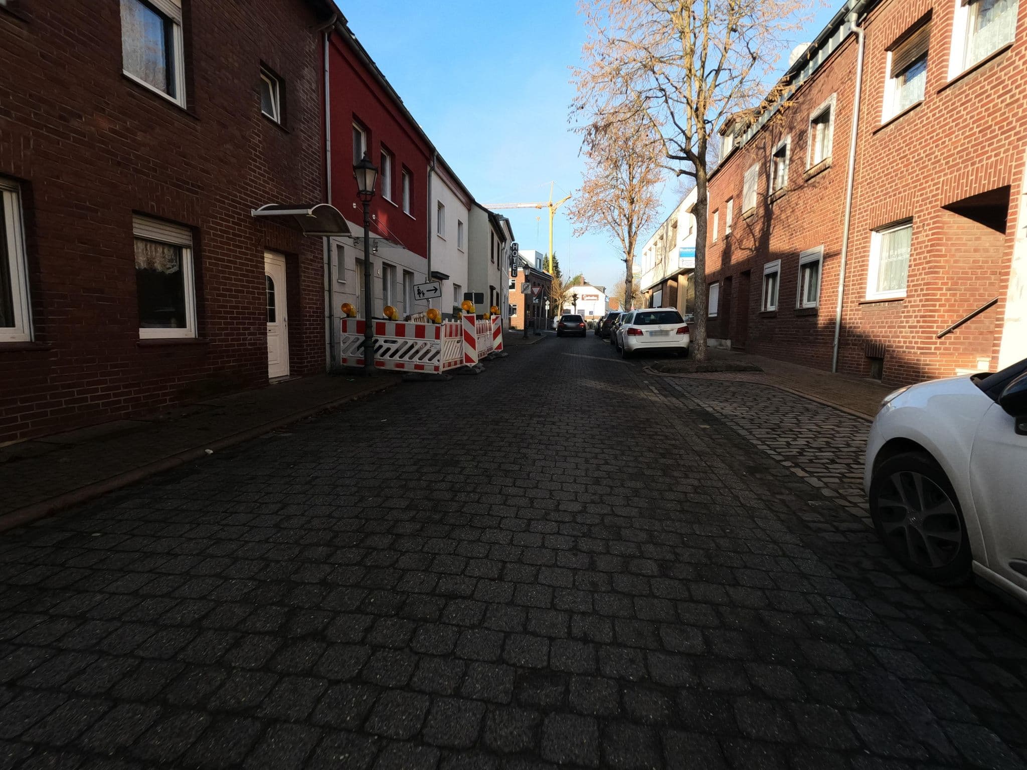Street view near Hotel am Eck, Erkelenz — © hektor1989 (CC BY-SA · Mapillary)