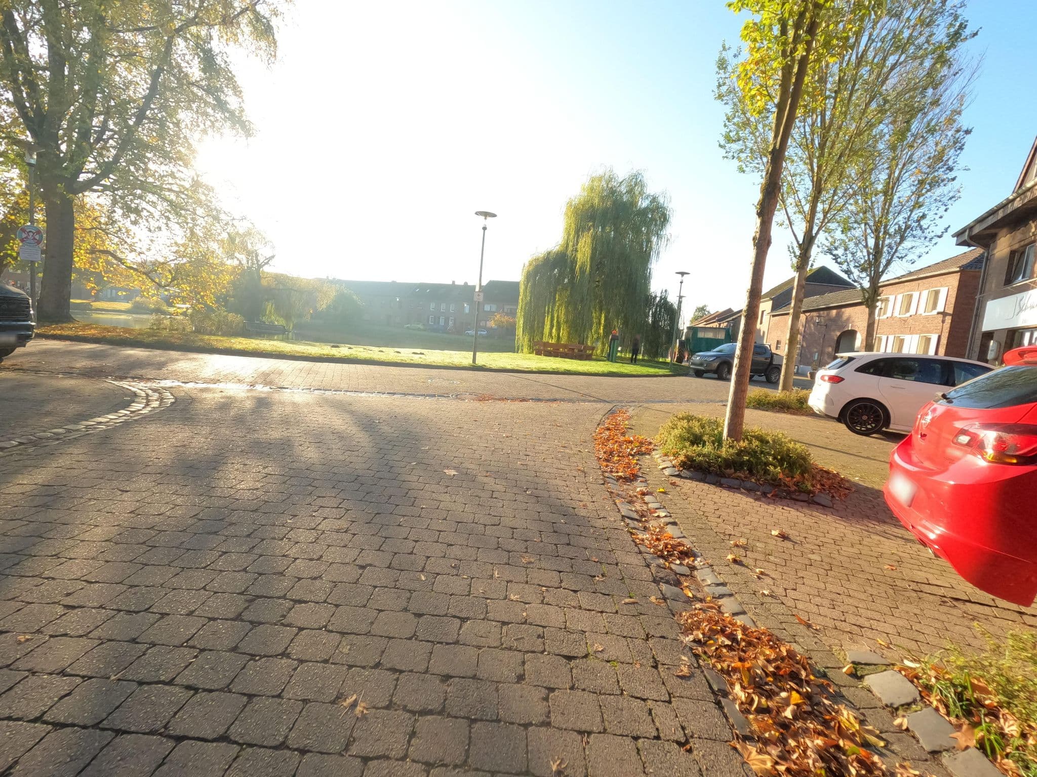Street view near Hotel Schwanenhof, Erkelenz — © hektor1989 (CC BY-SA · Mapillary)