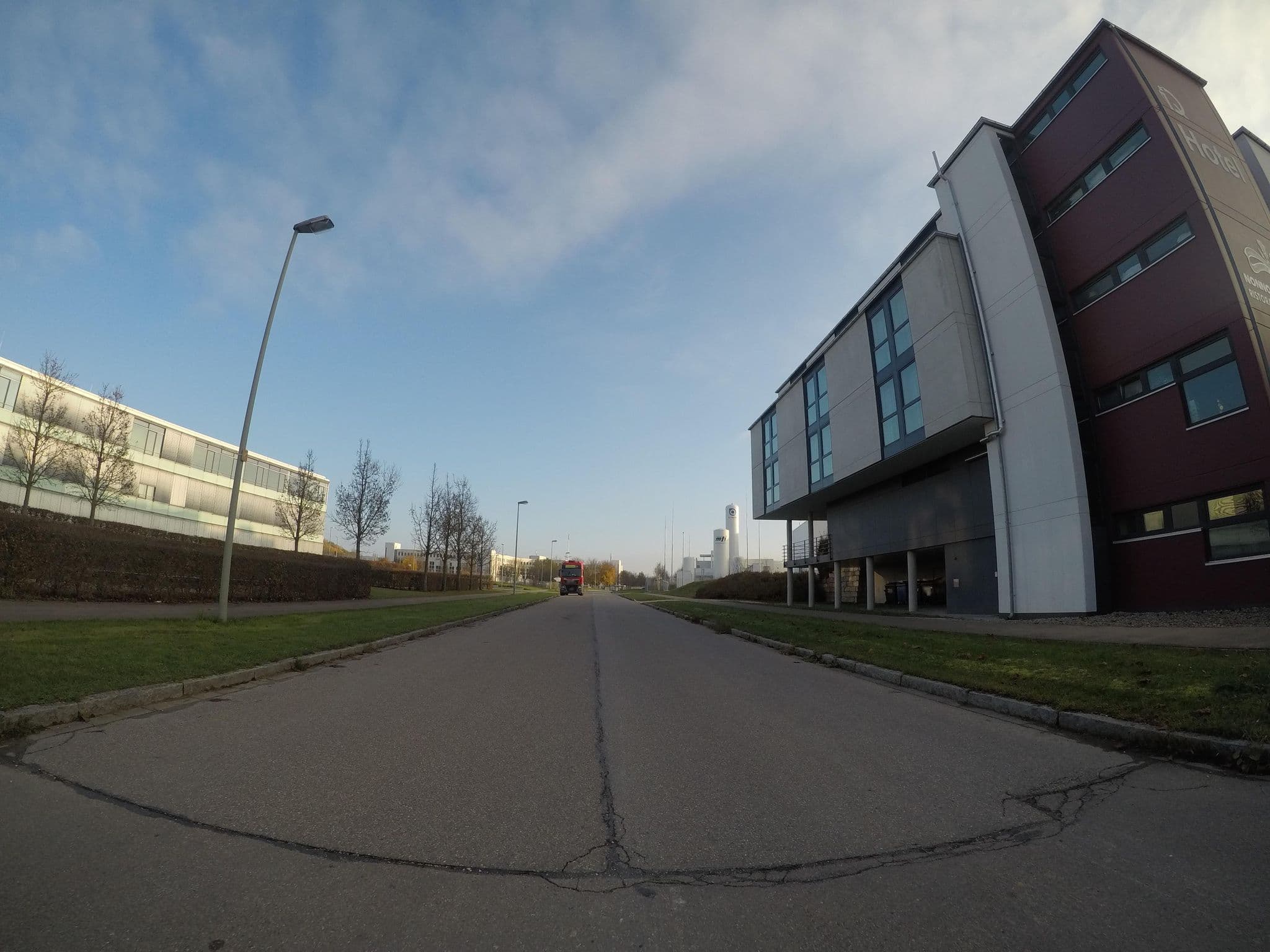 Street view near iQ-Hotel Ulm, Eselsberg — © ray66 (CC BY-SA · Mapillary)
