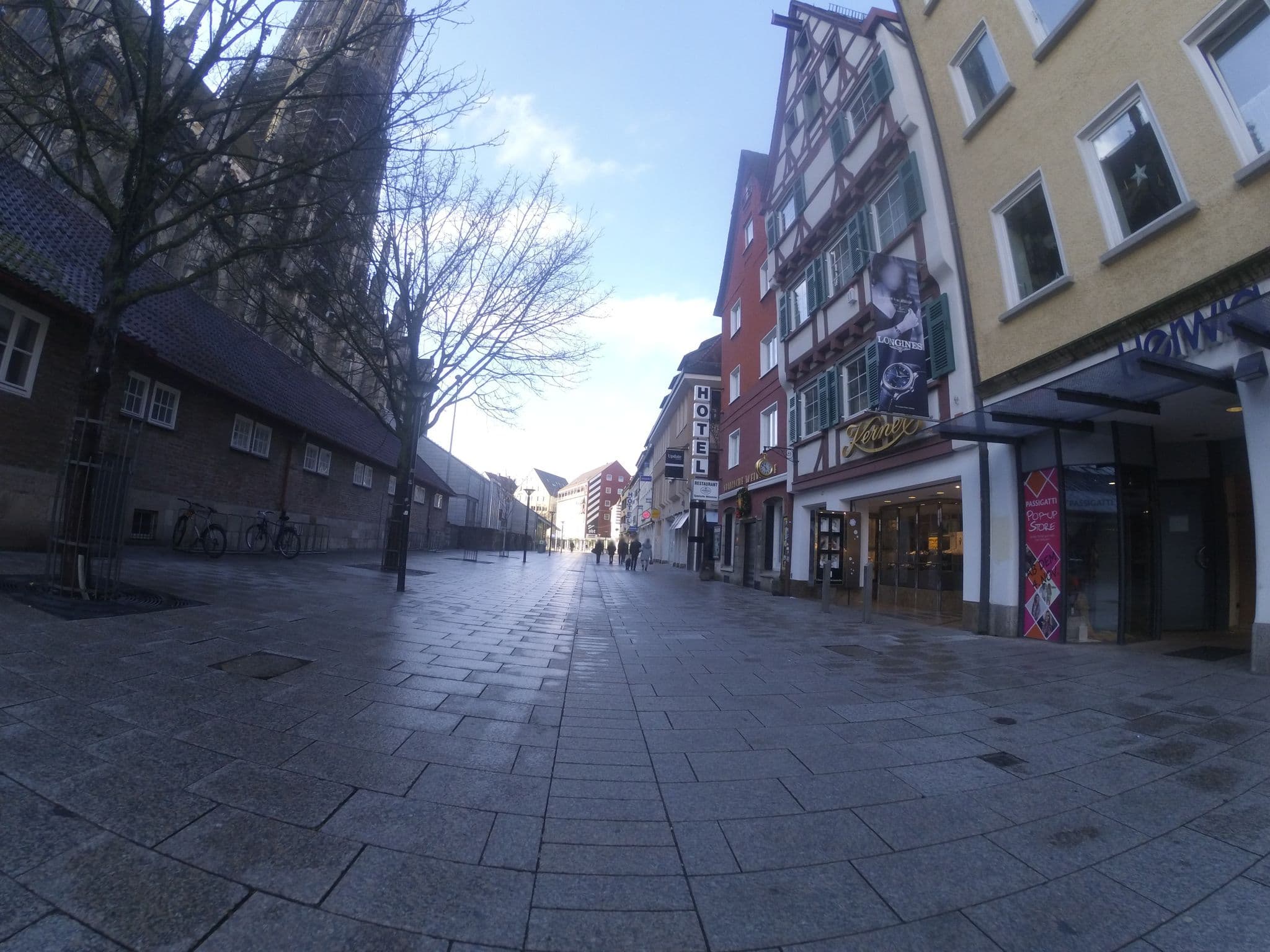 Street view near Hotel Anker - Spanische Weinstube, Ulm — © ray66 (CC BY-SA · Mapillary)